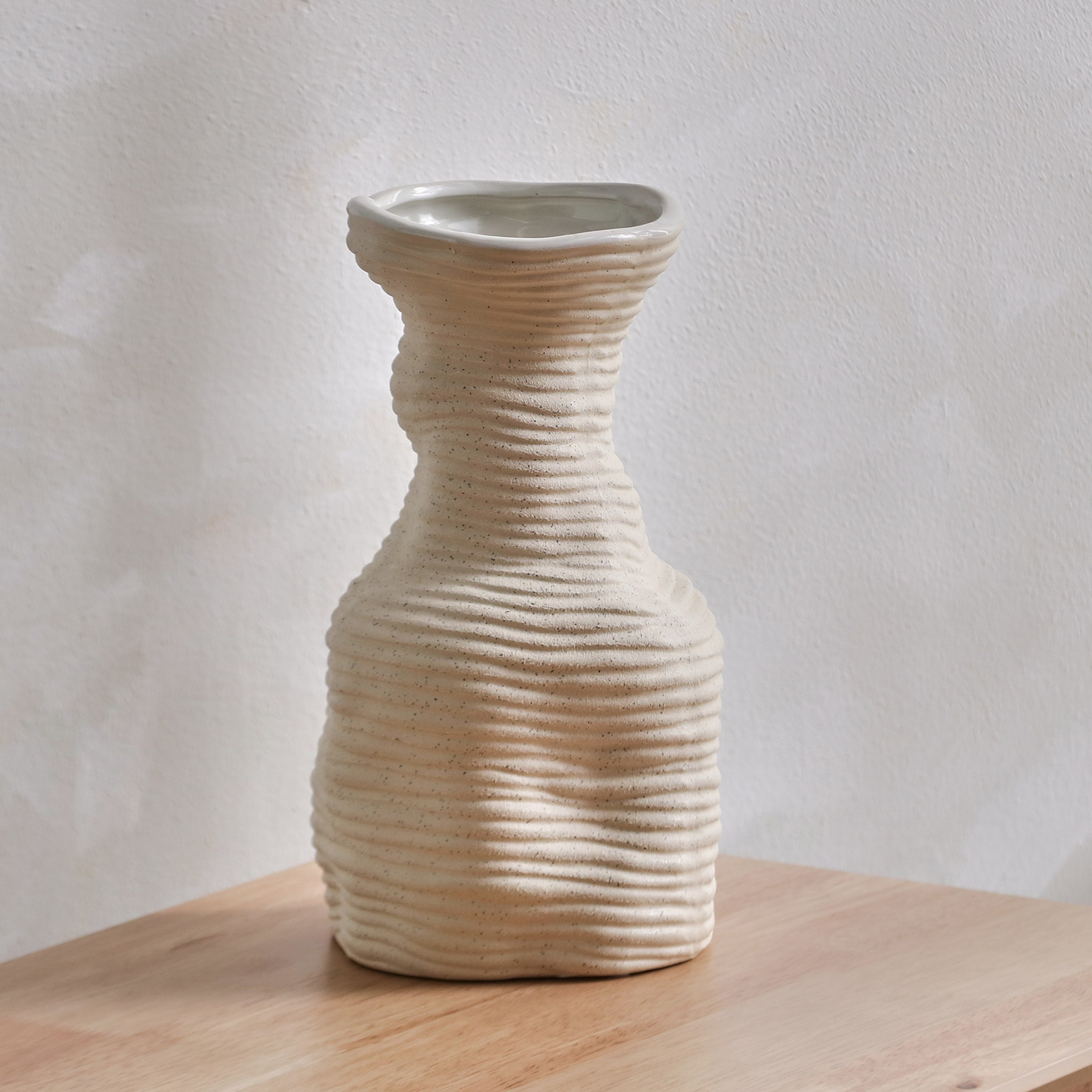 Quinn Organic Shape Ceramic Vase - 15.5x15.5x28.5 cm-hbxbedroom-decorandaccessories-vases-image-2