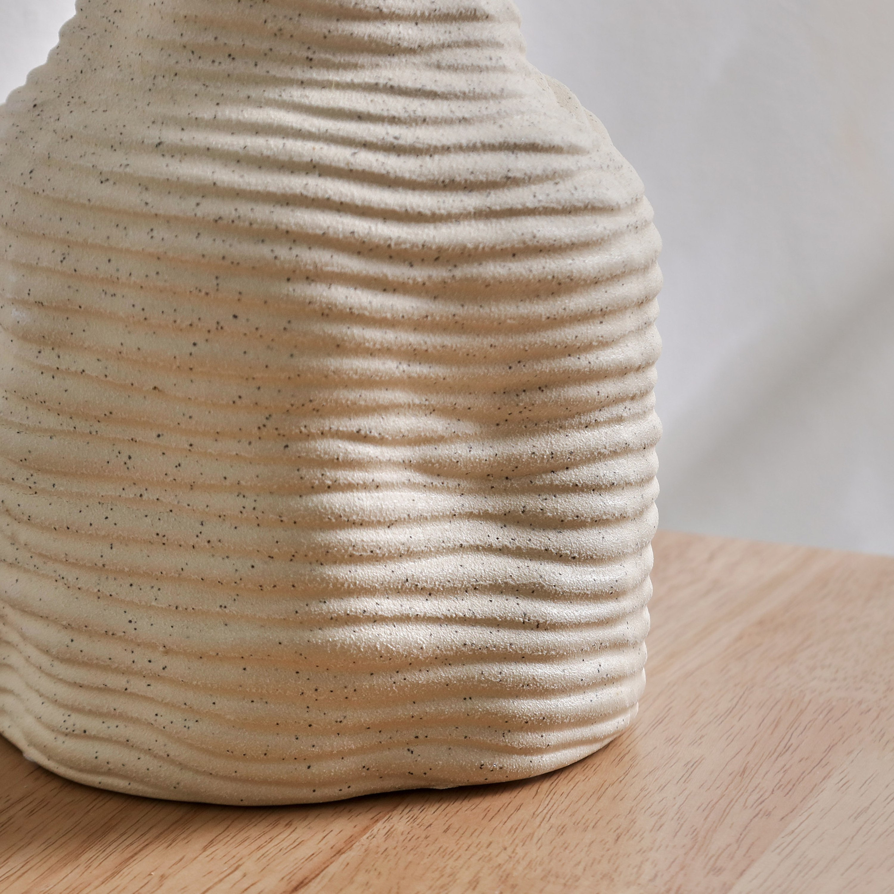Quinn Organic Shape Ceramic Vase - 15.5x15.5x28.5 cm-hbxbedroom-decorandaccessories-vases-image-4