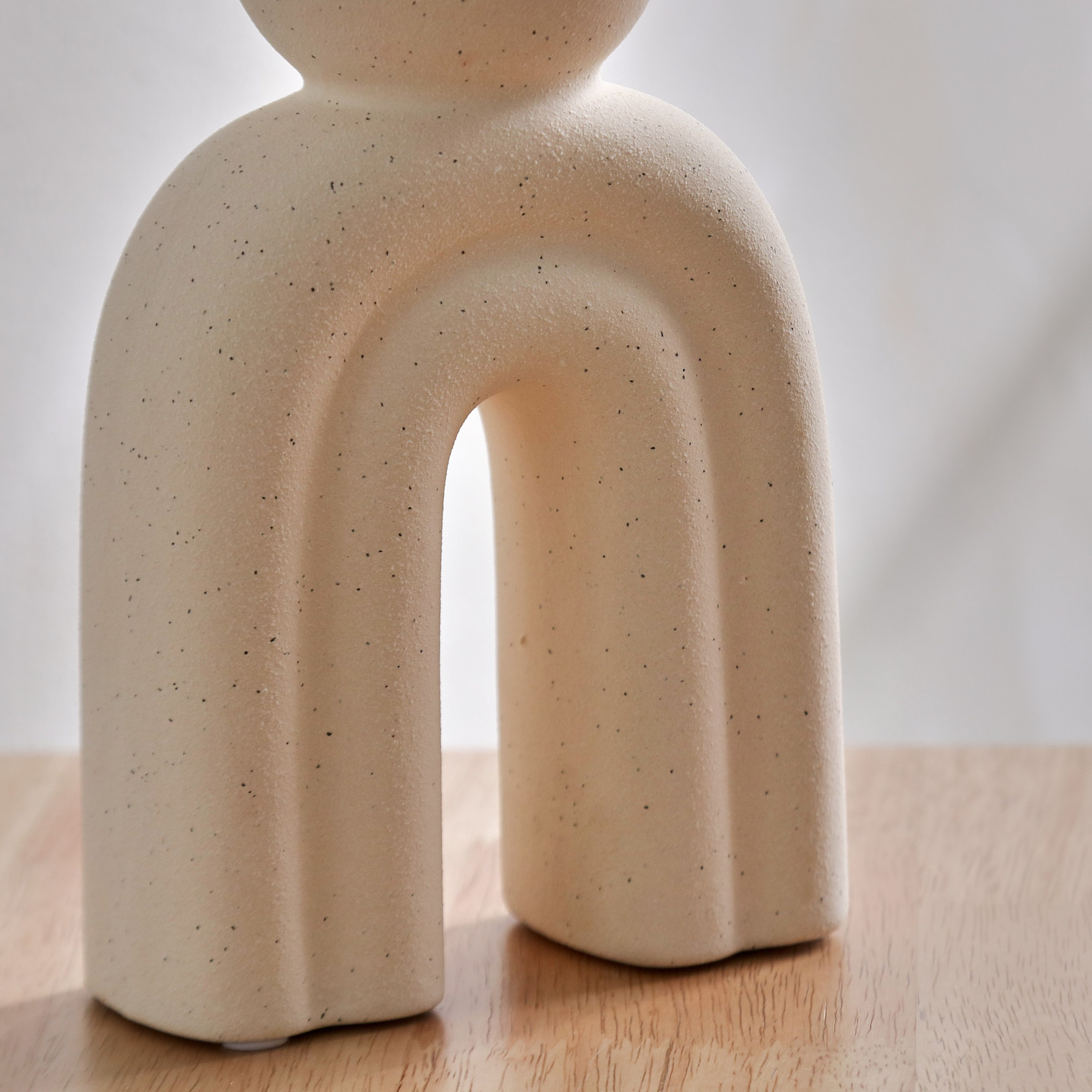 حامل شموع سيراميك من كوين - 12.5x7.5x17 سم-hbxlivingroom-decorandaccessories-candleholders-image-4