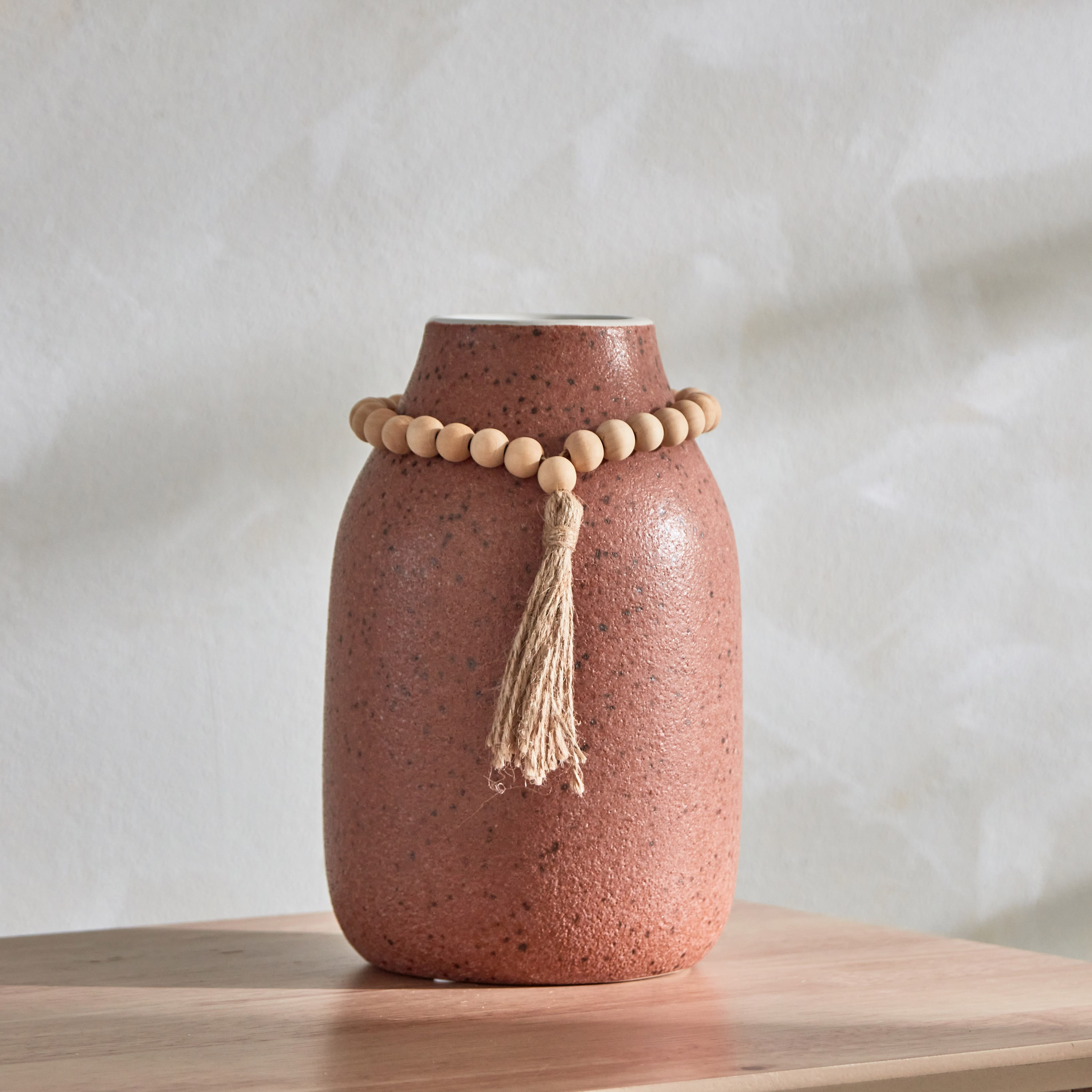 مزهرية سيراميك مزيّنة بالخرز من كوين - 14.5x14.5x23 سم-hbxbedroom-decorandaccessories-vases-image-1