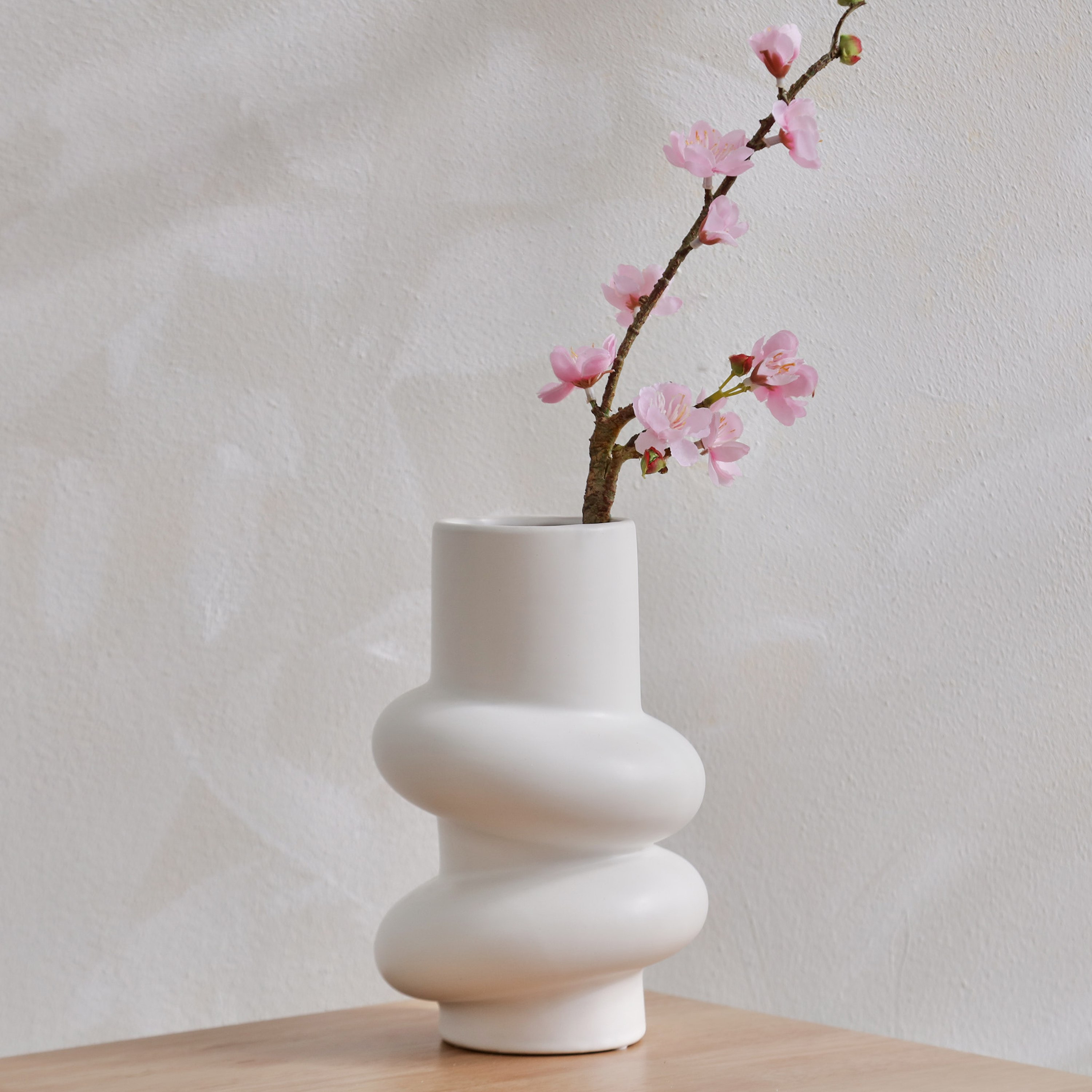 Quinn Ceramic Earthy Vase - 14x14x22 cm-PROMO_HB_AE_B2G2_011025-image-1