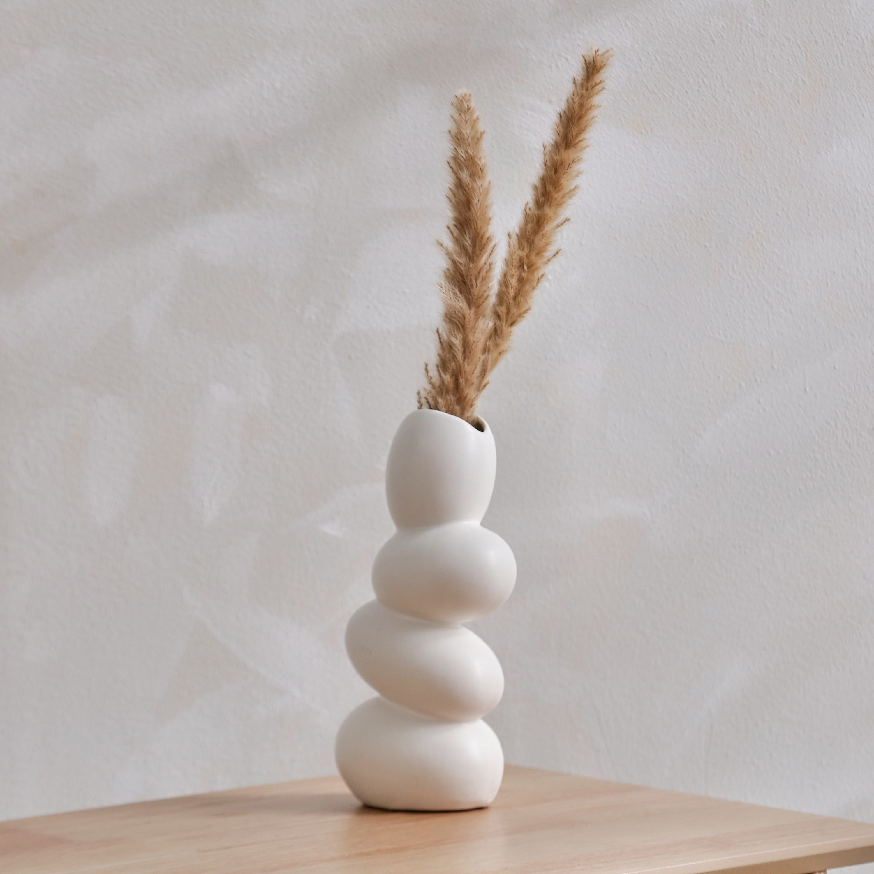 مزهرية سيراميك من كوين - 11x45x24.5 سم-hbxbedroom-decorandaccessories-vases-image-1