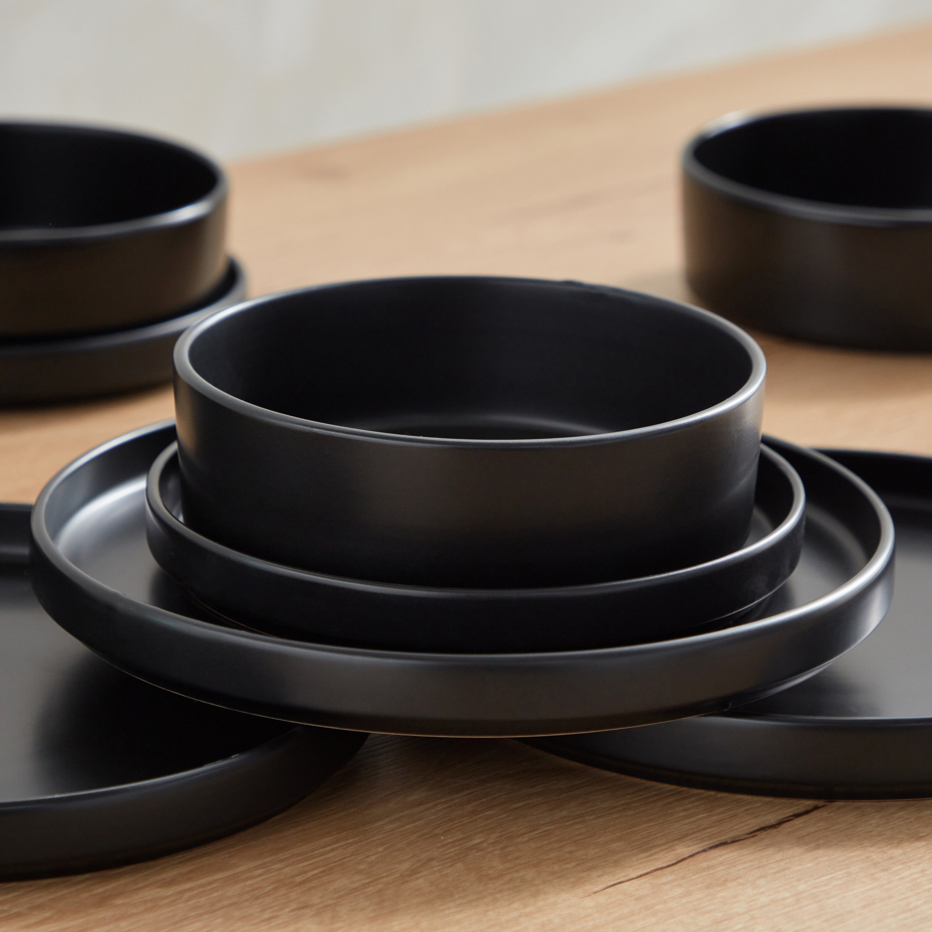 طقم عشاء 12 قطعة من الخزف الحجري من إليجنزا - 4 أشخاص-hbxhomeware-hbxkitchen-image-4