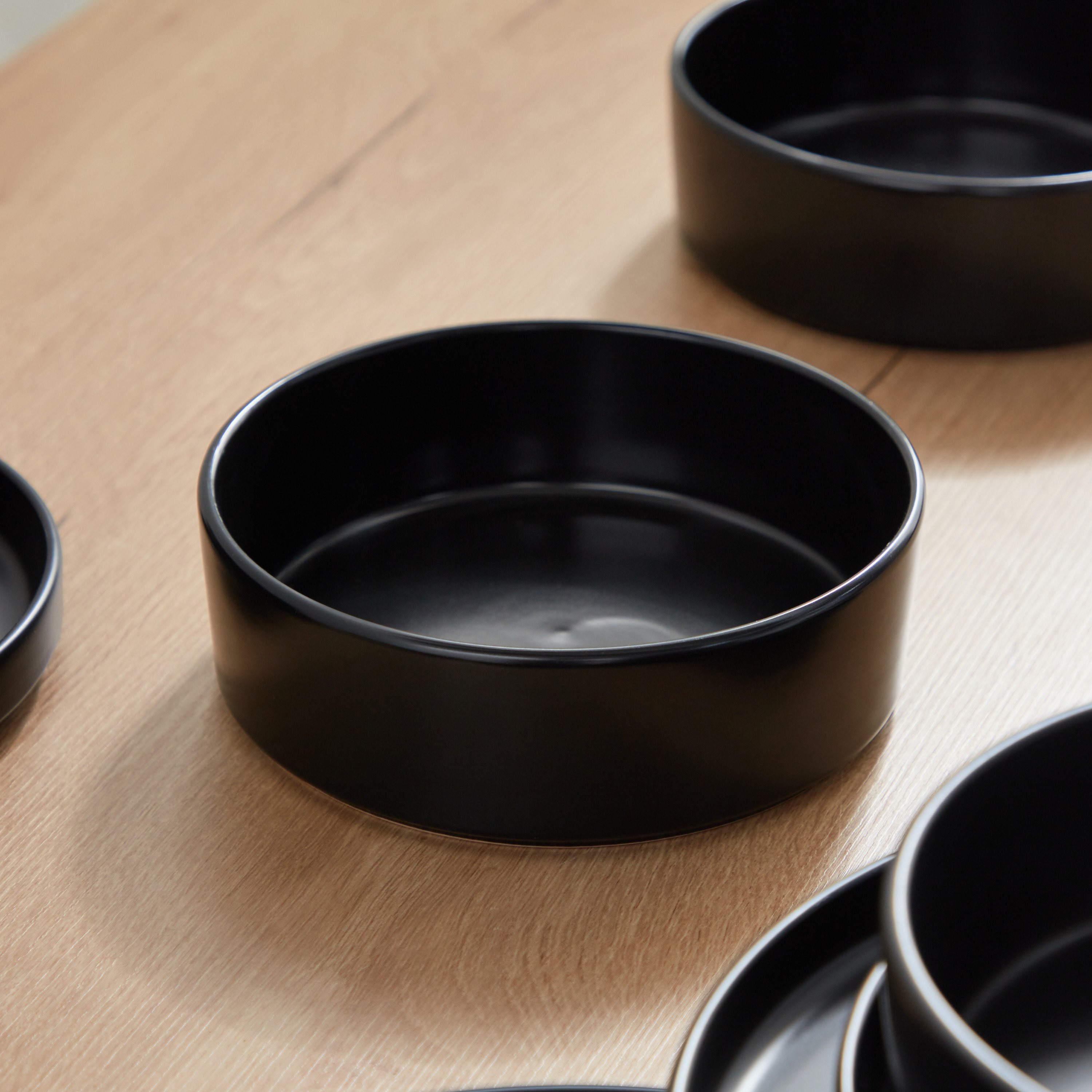 طقم عشاء 12 قطعة من الخزف الحجري من إليجنزا - 4 أشخاص-hbxhomeware-hbxkitchen-image-5