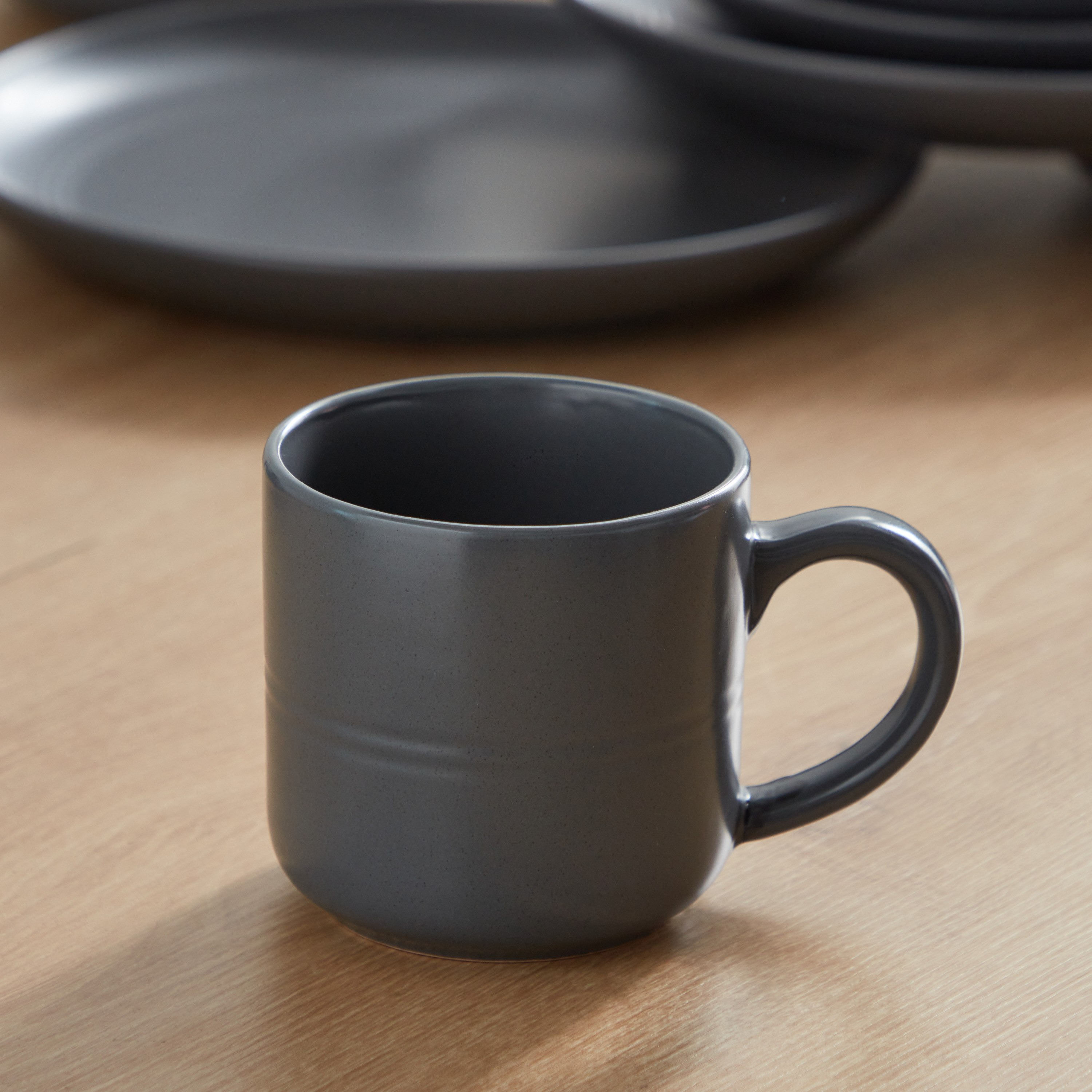 طقم عشاء 16 قطعة من الخزف الحجري من إليجنزا - 4 أشخاص-hbxhomeware-hbxkitchen-image-5