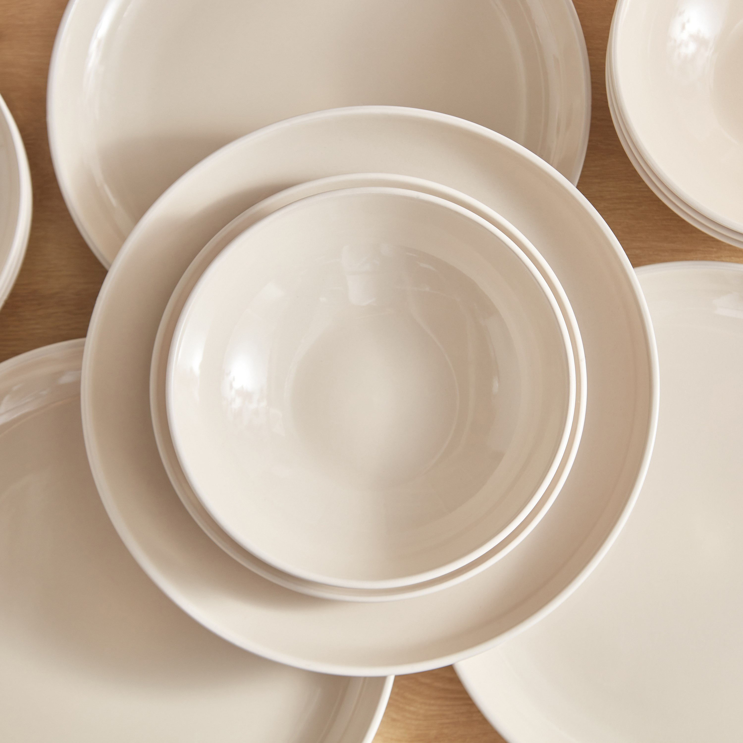 طقم عشاء 16 قطعة من الخزف الحجري من إليجنزا - 4 أشخاص-hbxhomeware-hbxkitchen-image-3