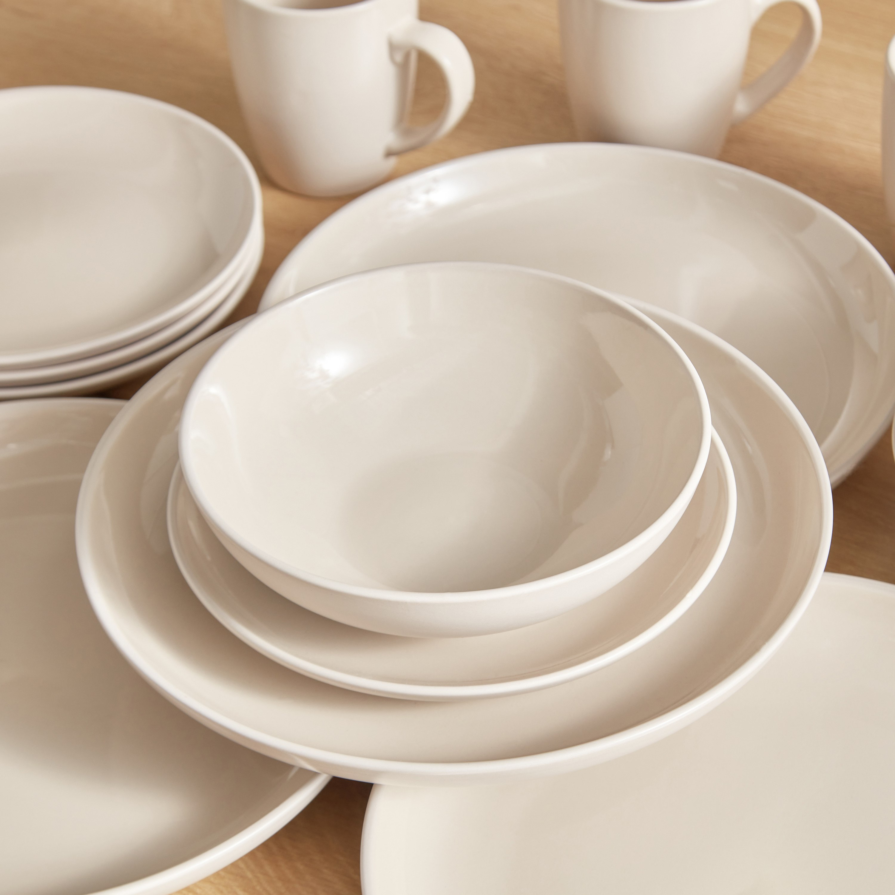 طقم عشاء 16 قطعة من الخزف الحجري من إليجنزا - 4 أشخاص-hbxhomeware-hbxkitchen-image-4