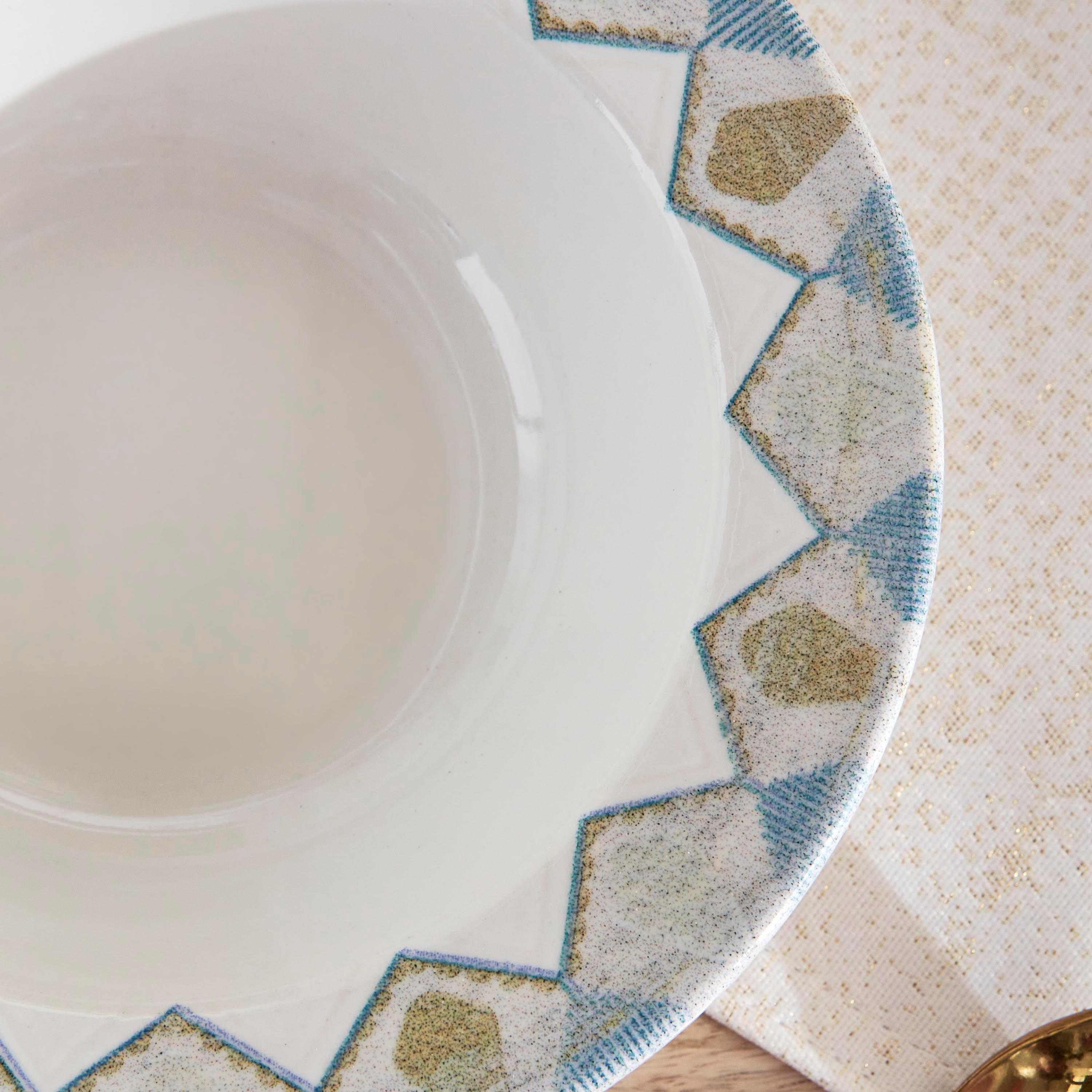 صحن تقديم  من مونتيسا - 17 سم-hbxdecorandfurnishings-tabletop-crockery-image-3
