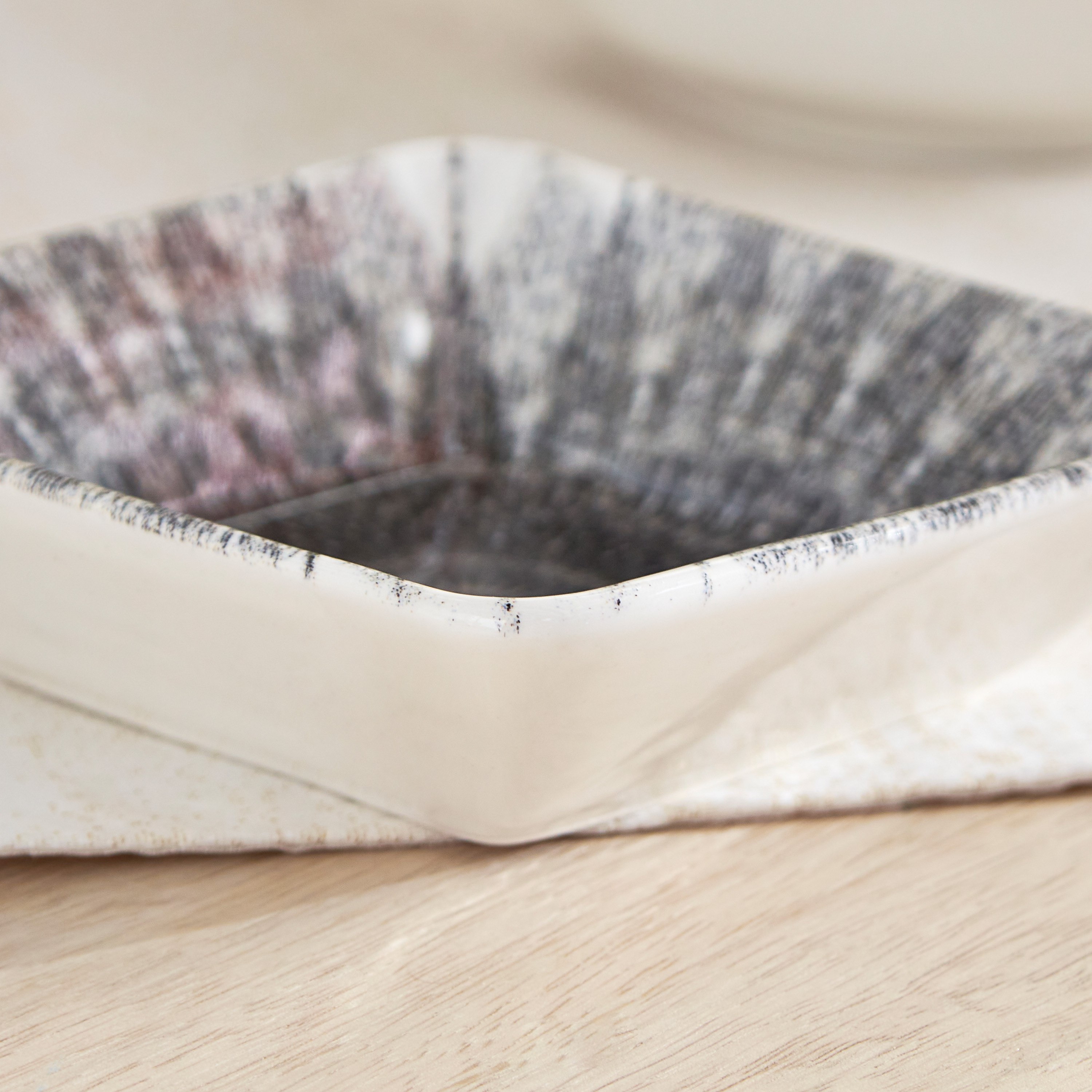 وعاء أرز من كوزميك - 12 سم-hbxdecorandfurnishings-tabletop-crockery-image-4