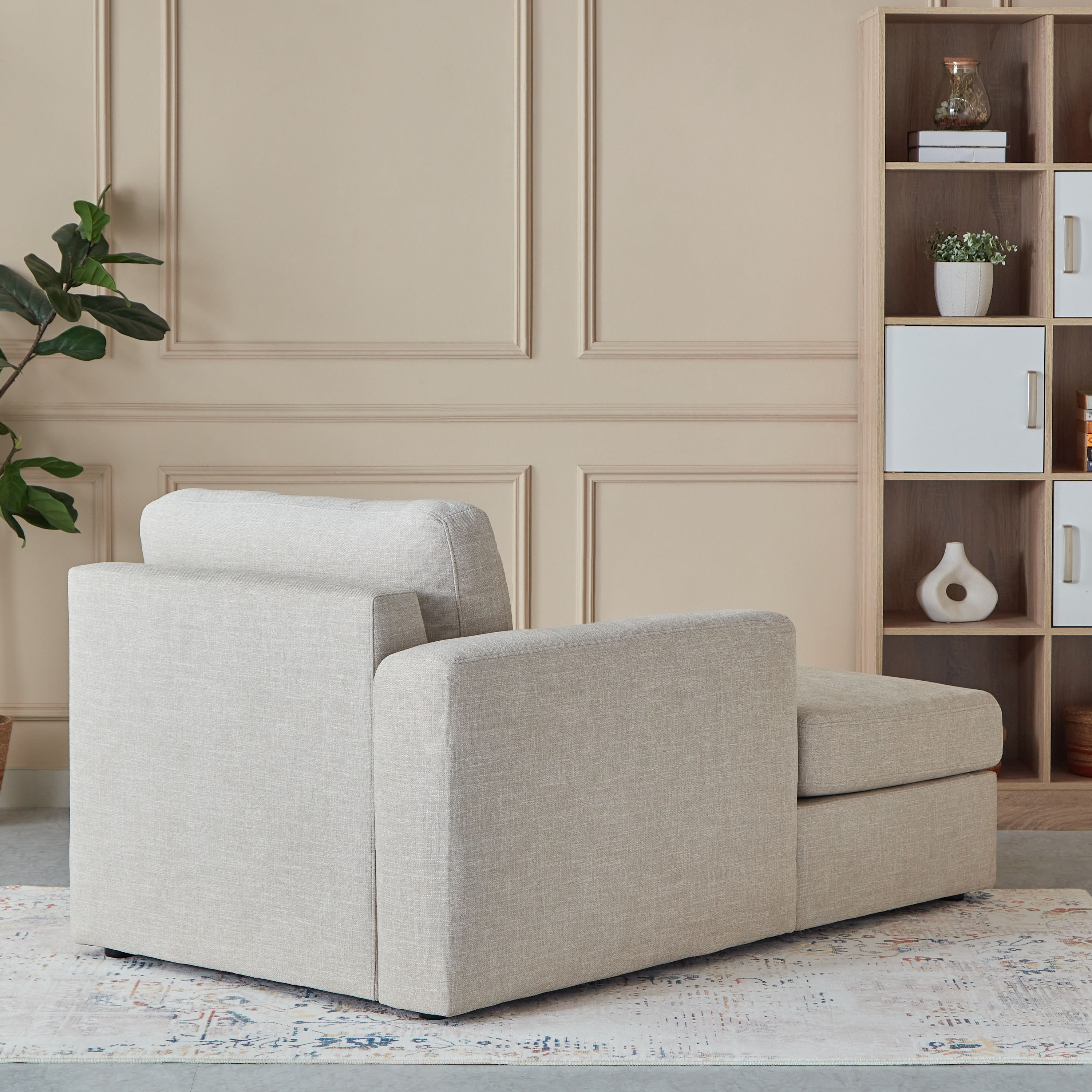 كرسي استرخاء قماش بذراع أيسر من إموديولار-hbxlivingroom-sofasandarmchairs-sofas-image-4