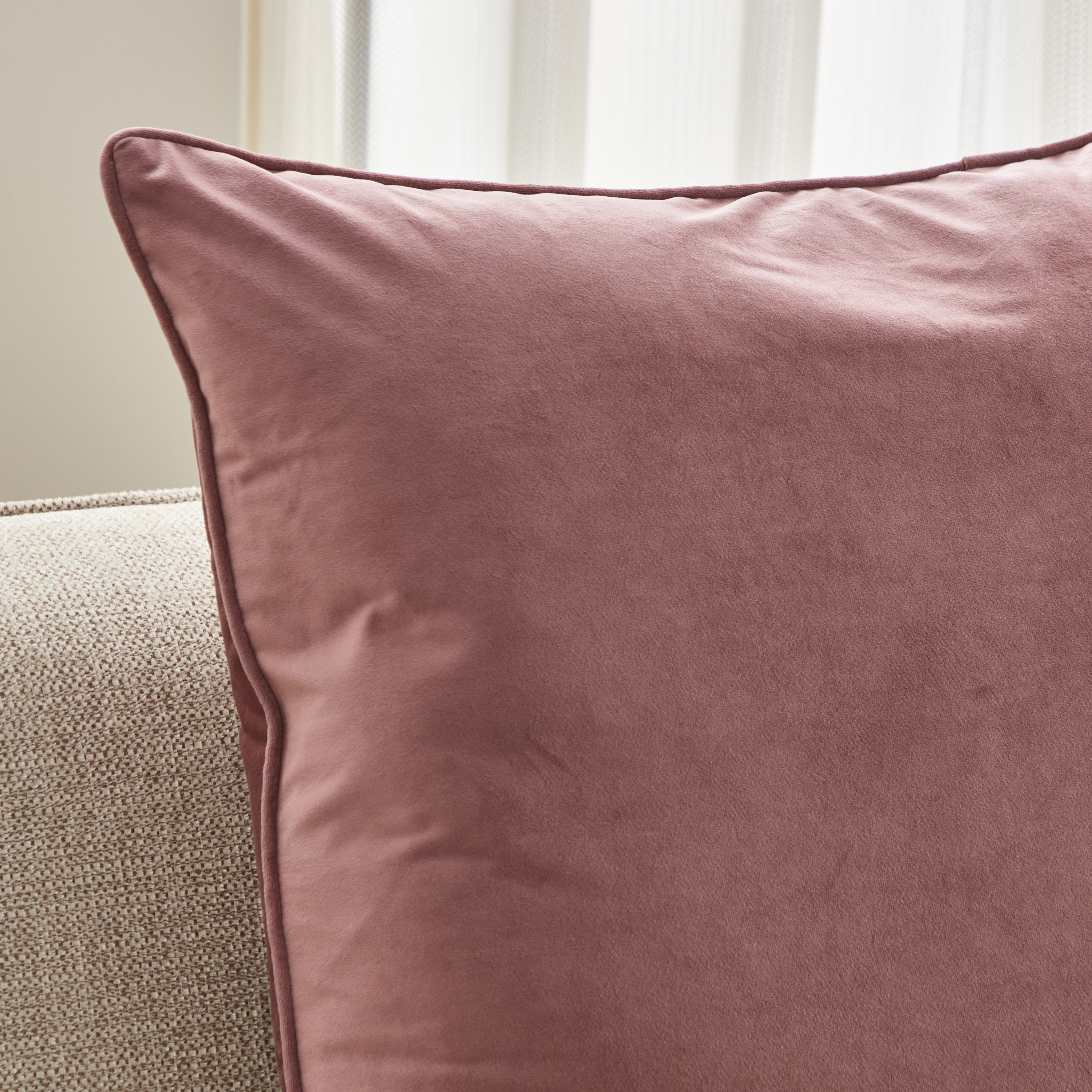 وسادة محشوة من دوف - 65x65 سم-hbxlivingroom-furnishings-cushionsandcovers-filledcushions-image-2