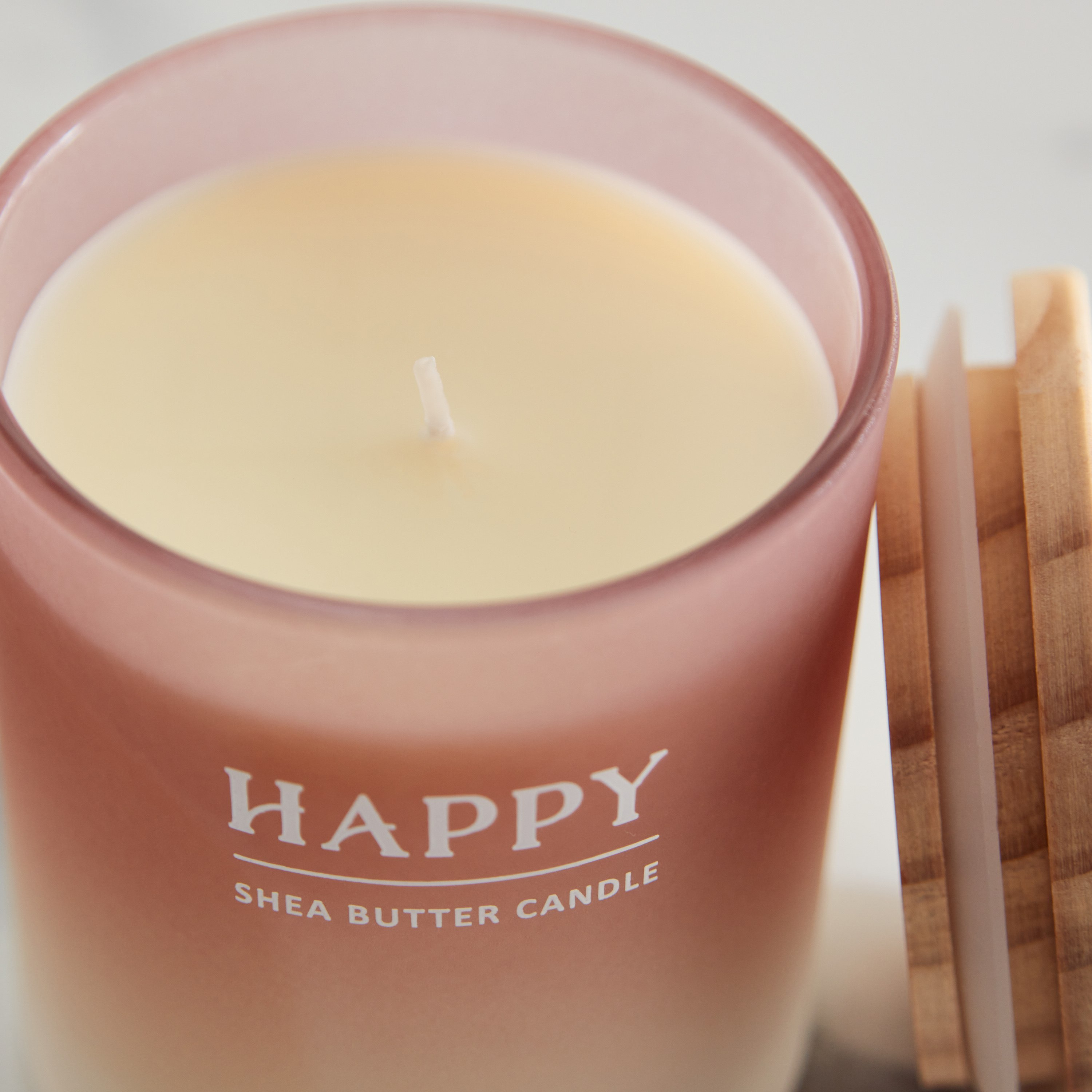جرة شمع معطرة بغطاء خشب من نوريش هابي - 206 جم-hbxlivingroom-decorandaccessories-candles-image-3