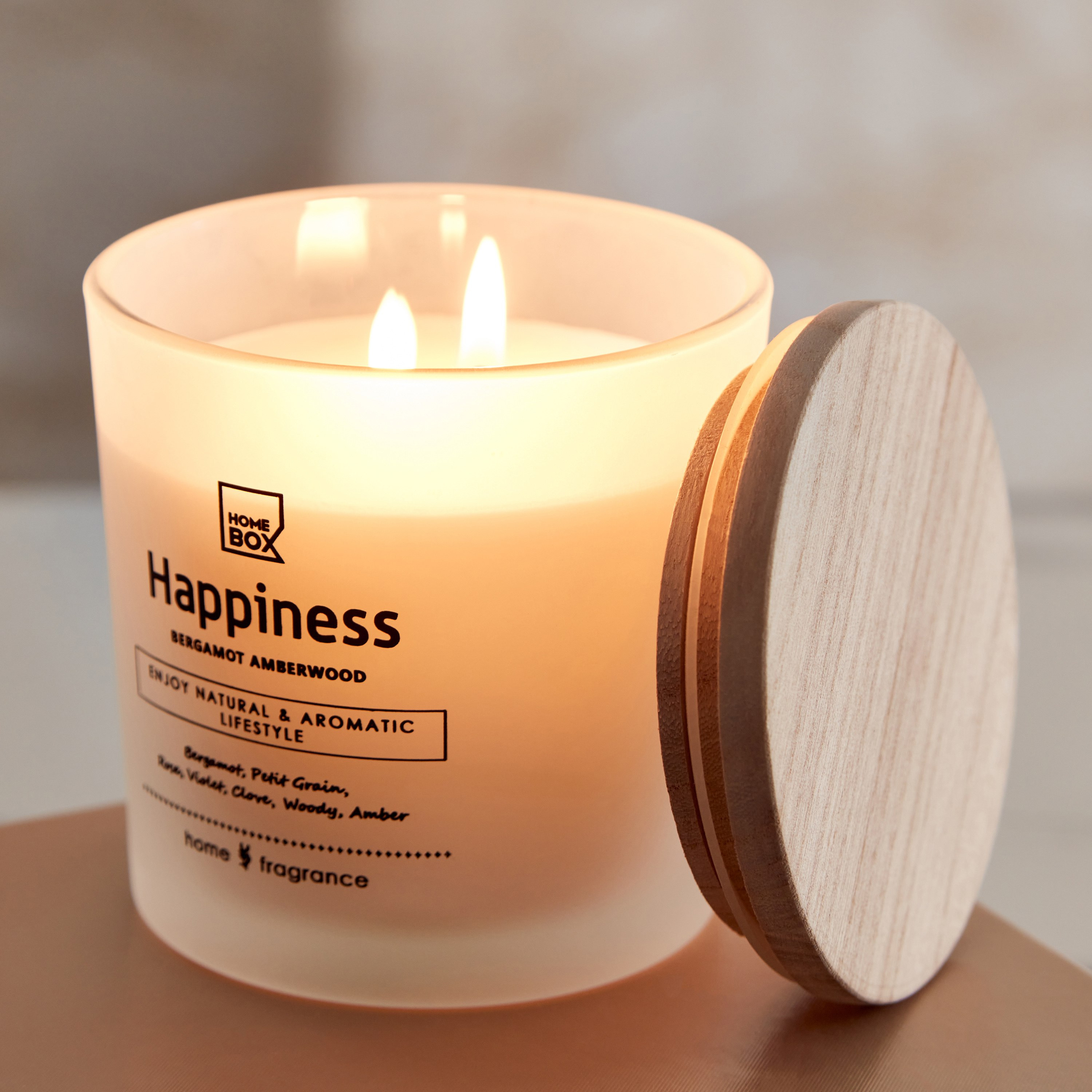 جرة شمع زجاج معتمة مع غطاء خشب من سنتمنت هابينس - 320 جم-hbxlivingroom-decorandaccessories-candles-image-2