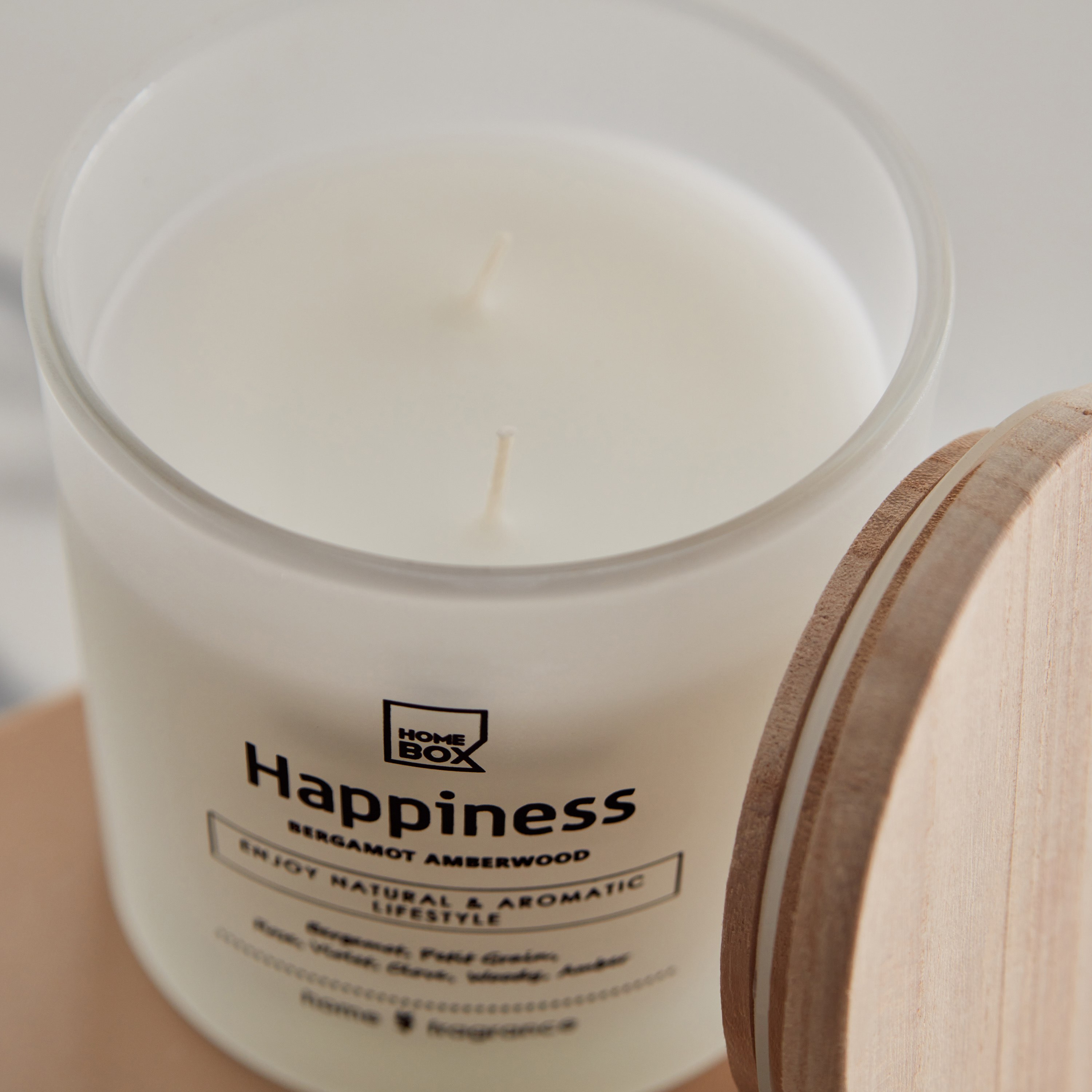 جرة شمع زجاج معتمة مع غطاء خشب من سنتمنت هابينس - 320 جم-hbxlivingroom-decorandaccessories-candles-image-3