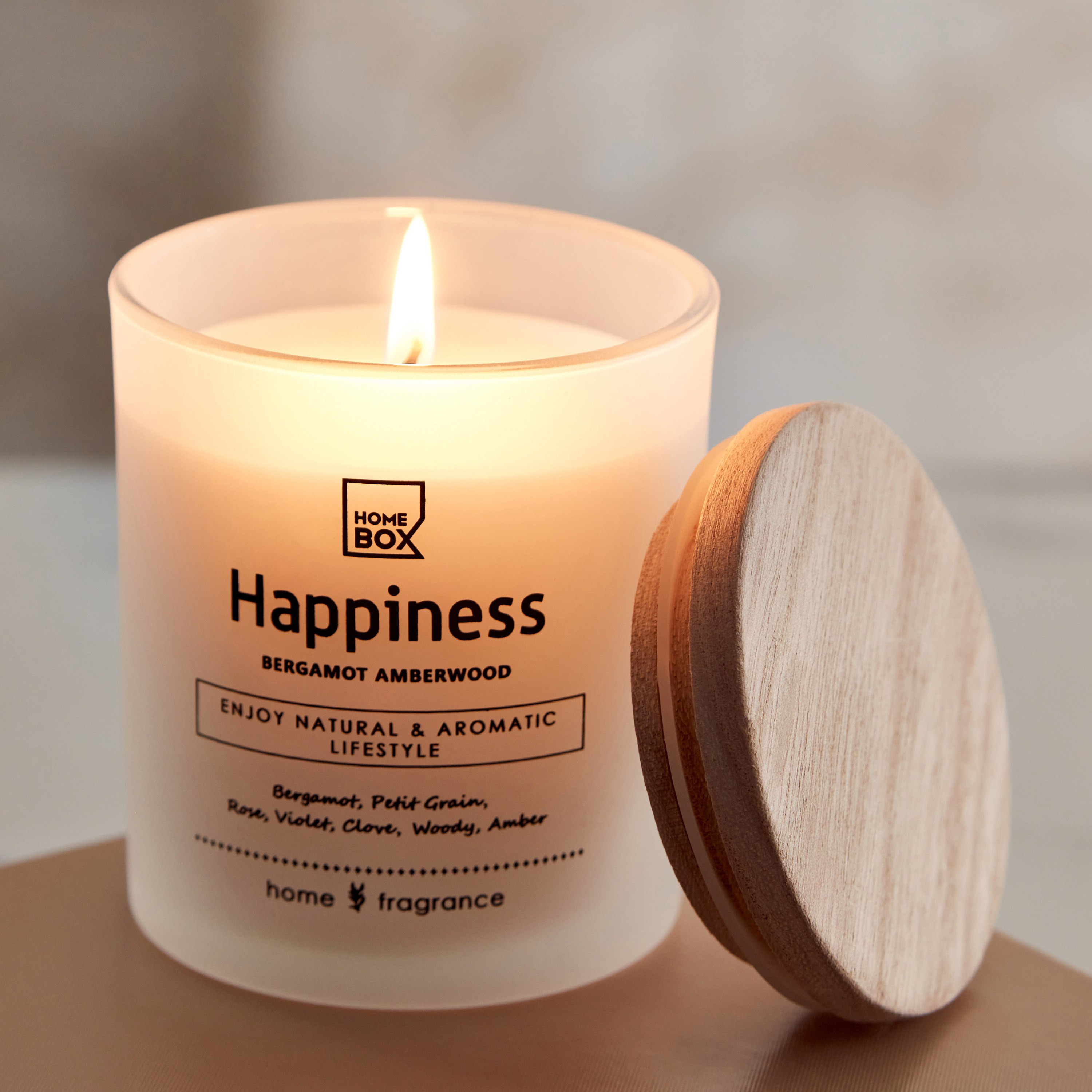 جرة شمع زجاج معتمة مع غطاء خشب هابينس من سنتمنت - 206 جم-hbxlivingroom-decorandaccessories-candles-image-2