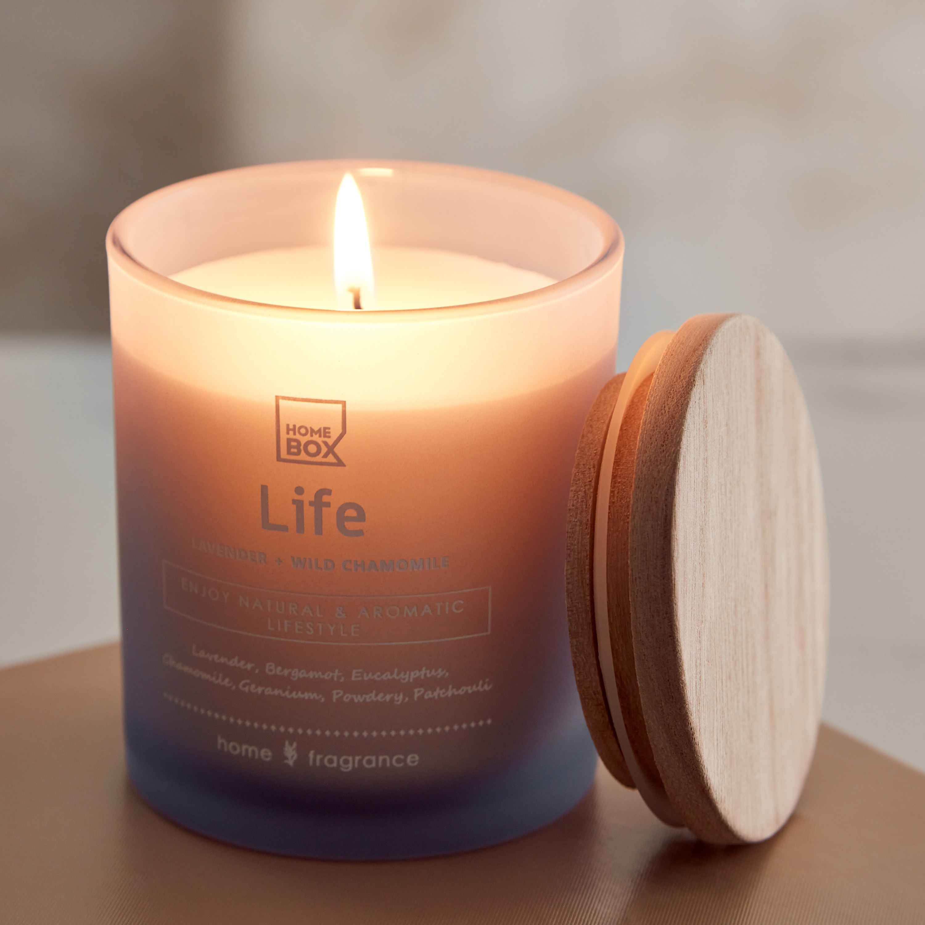 جرة شمع زجاج معتمة مع غطاء خشب لايف من سنتمنت - 206 جم-hbxlivingroom-decorandaccessories-candles-image-2