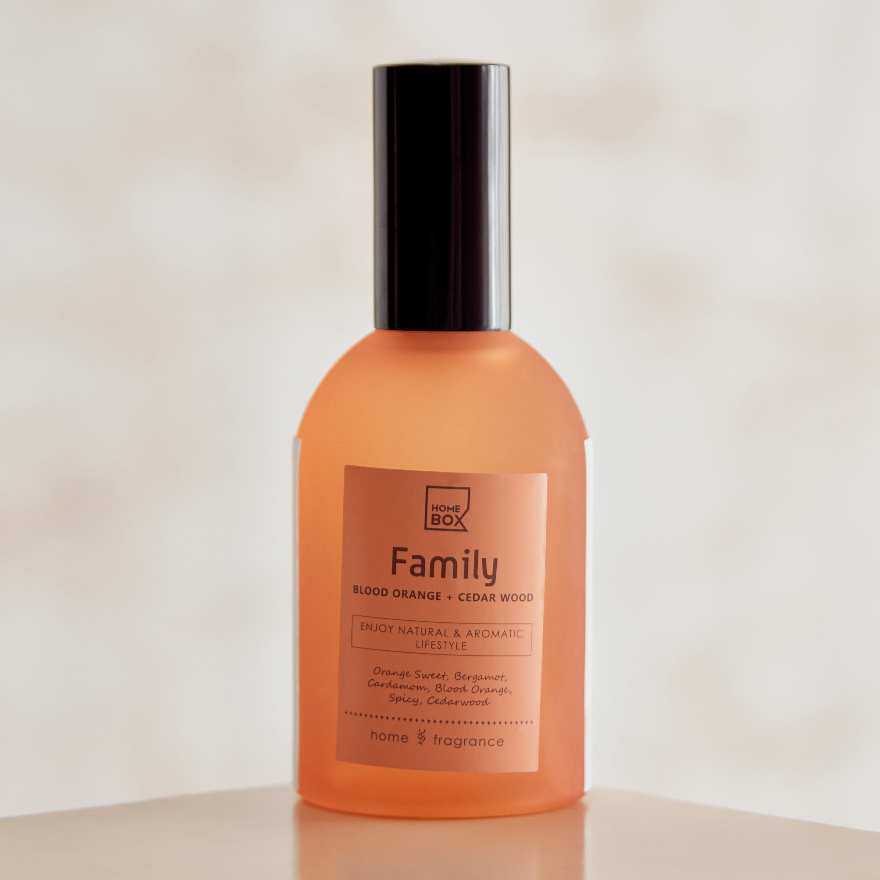 معطر غرف فاميلي من سنتمنت - 100 مل-hbxdecorandfurnishings-homefragrance-roomfreshnersandaromamist-image-1