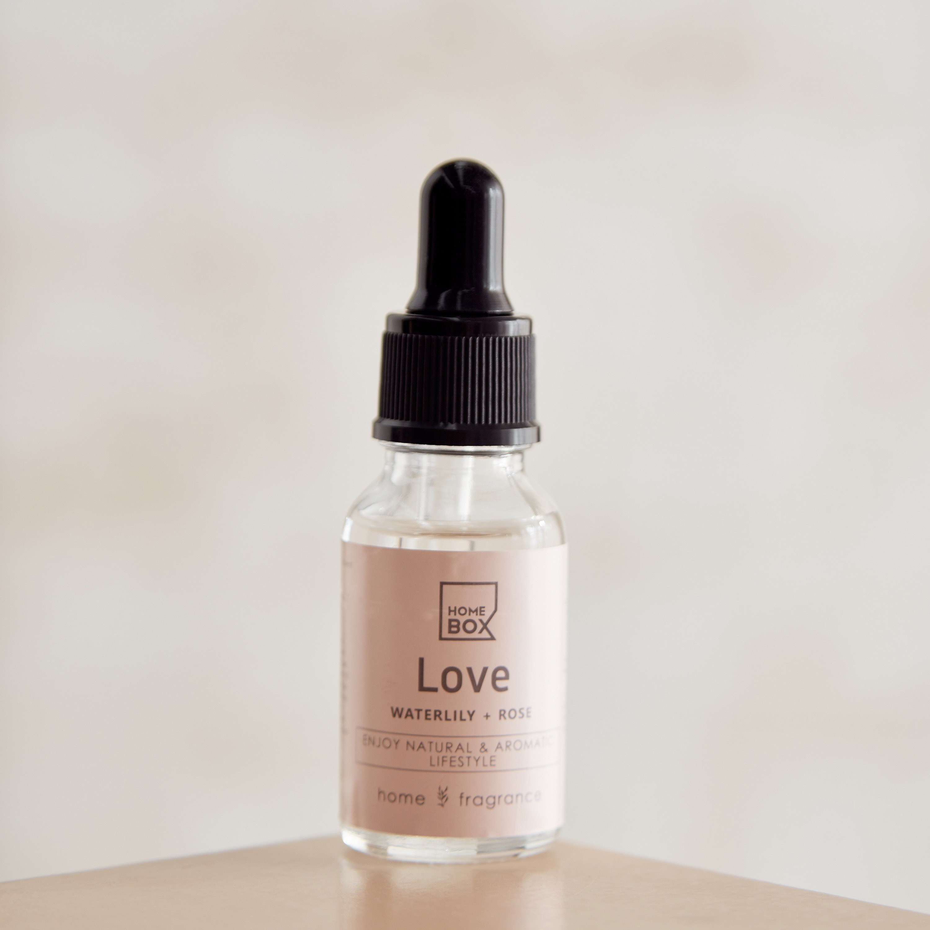 زيت عطري لاف من سنتمنت - 15 مل-hbxdecorandfurnishings-homefragrance-roomfreshnersandaromamist-image-1