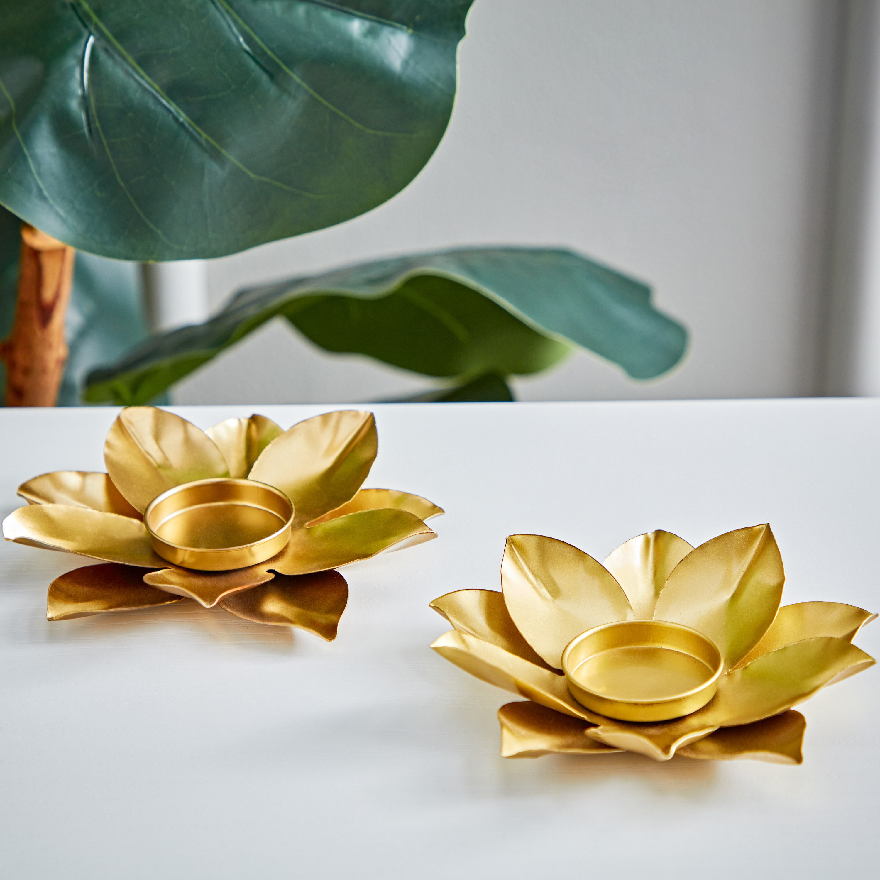 طقم حامل شموع معدن قطعتين من كيرا - 13x13x3 سم-hbxlivingroom-decorandaccessories-candleholders-image-3
