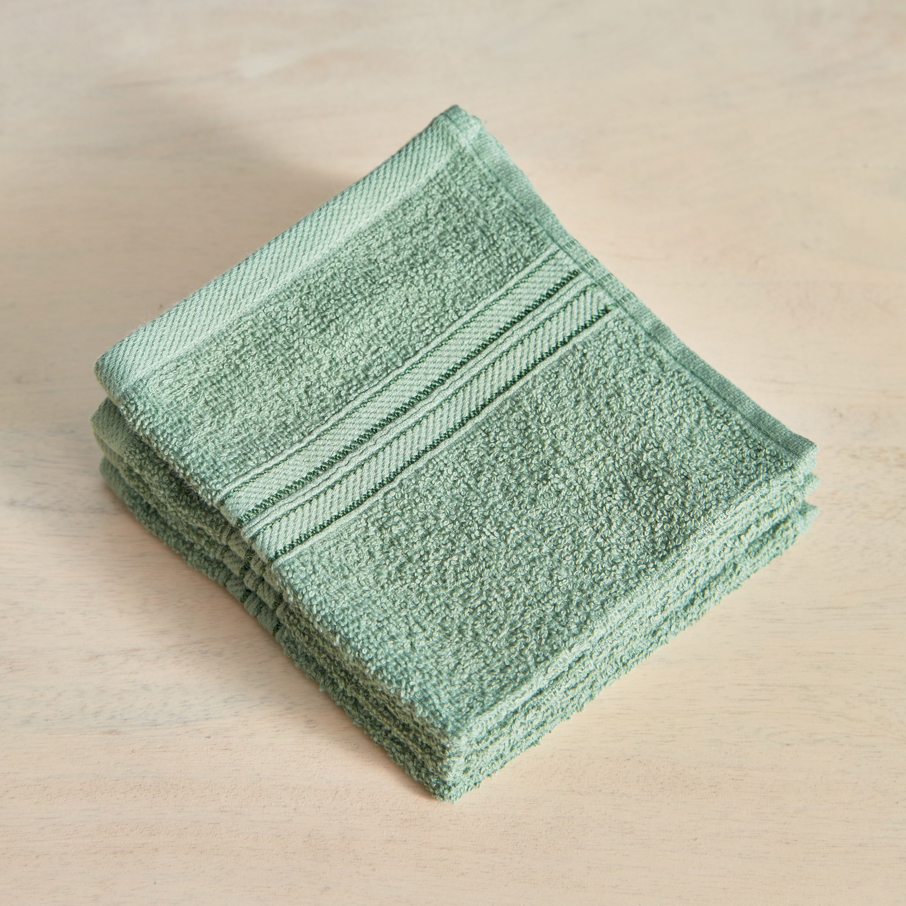 طقم مناشف وجه ممشطة 4 قطع من إسنشيال - 30x30 سم-hbxbathroom-bathroomtextiles-image-1
