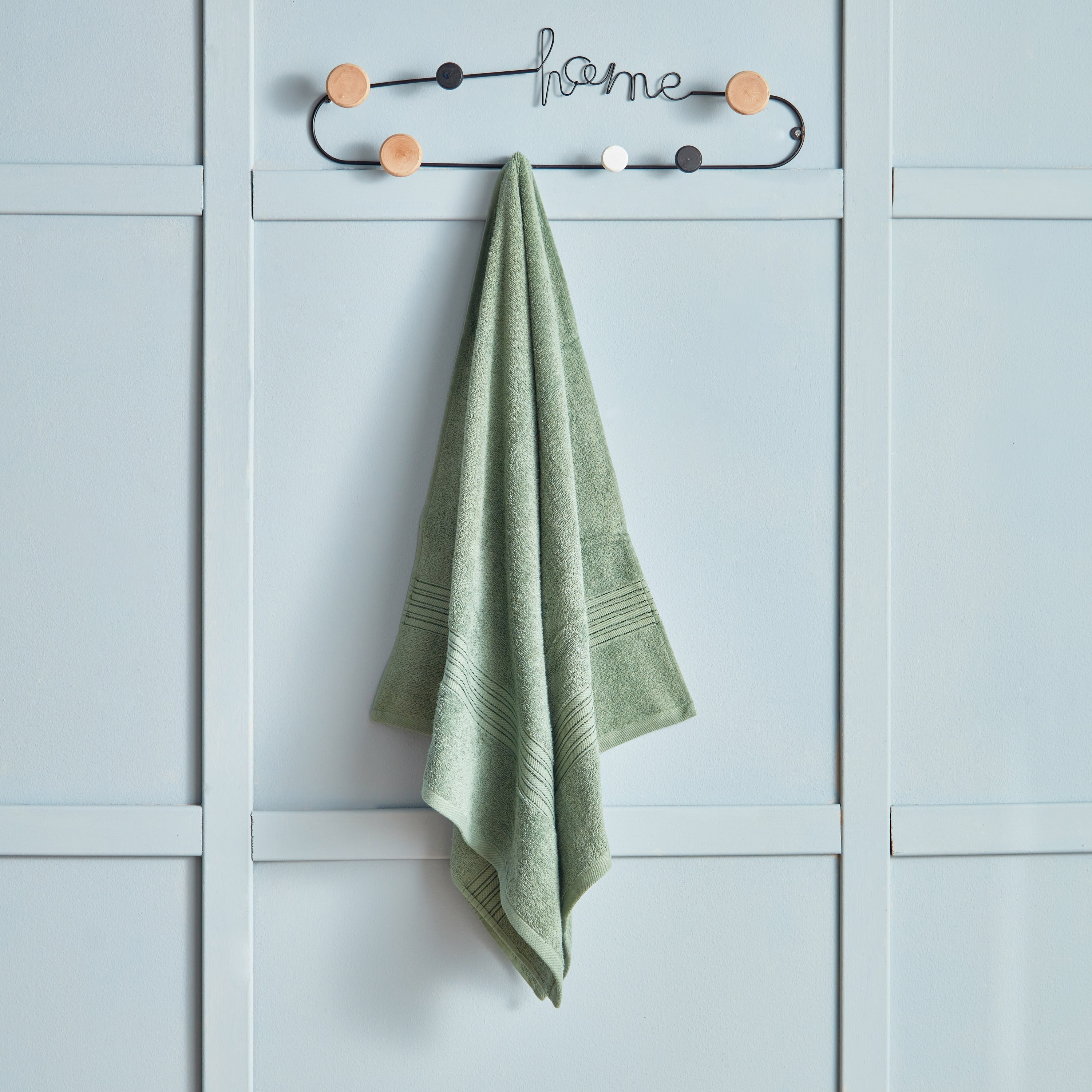 منشفة حمام ممشطة من إسنشيال - 70x140 سم-hbxbathroom-bathroomtextiles-image-1