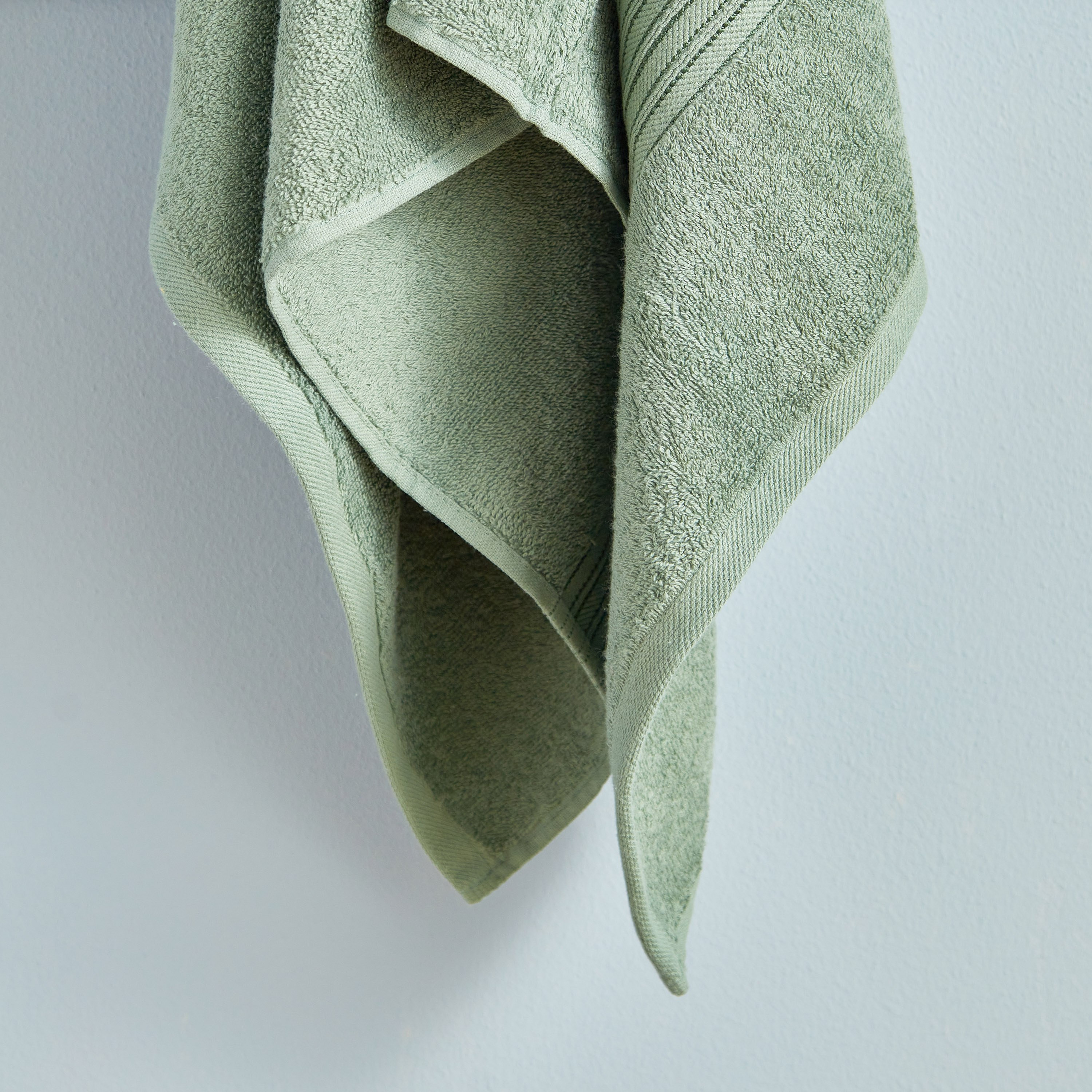 منشفة حمام ممشطة من إسنشيال - 90x150 سم-hbxbathroom-bathroomtextiles-image-4