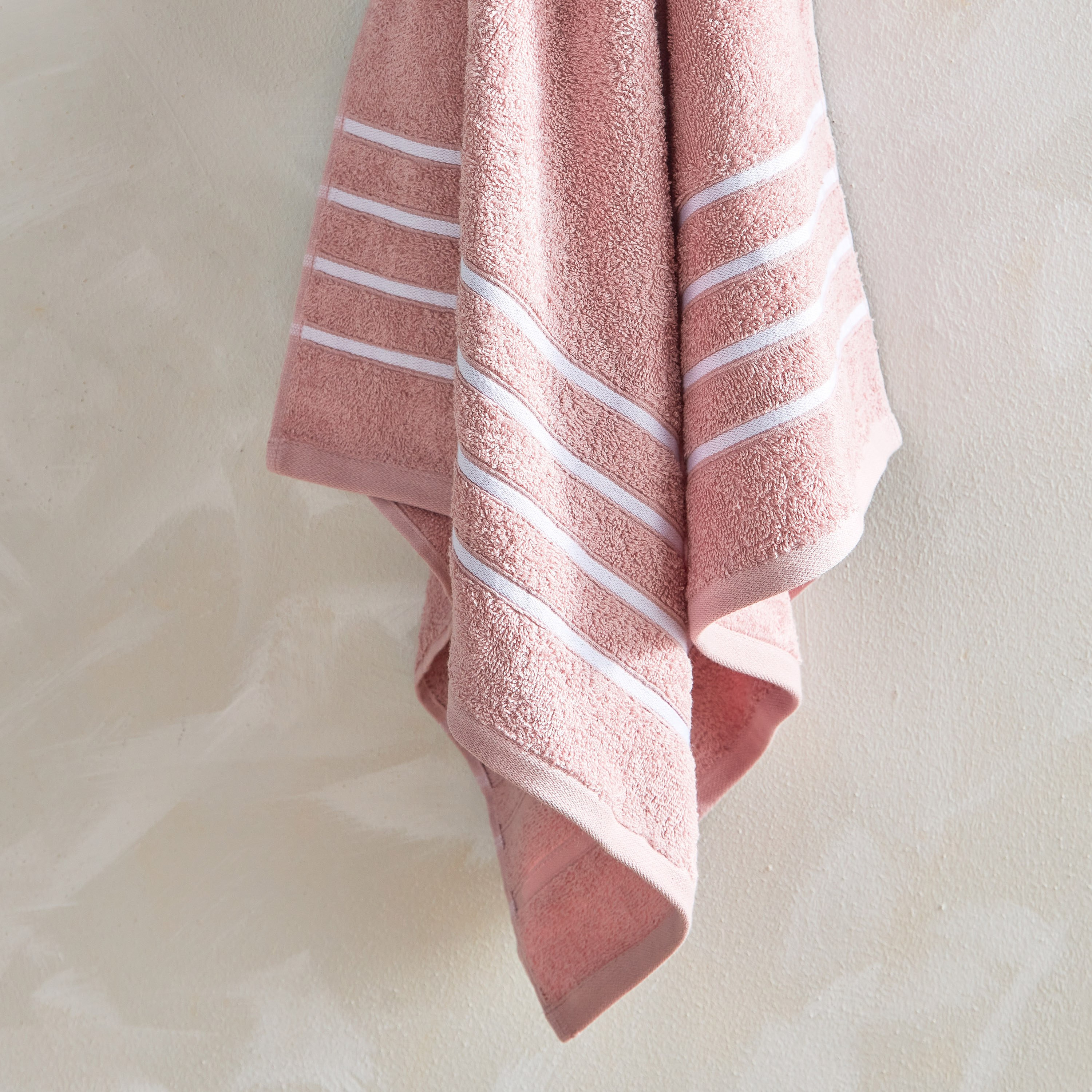 منشفة حمام ممشطة للأطفال من سنوبي - 65x130 سم-hbxhomeware-hbxkidsandyouth-image-3