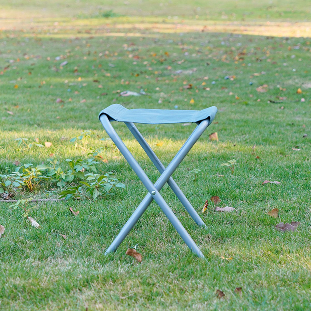 مقعد قابل للطي بـ4 أرجل من فيرا كامو-hbxfurniture-outdoor-swingsandchairs-image-2