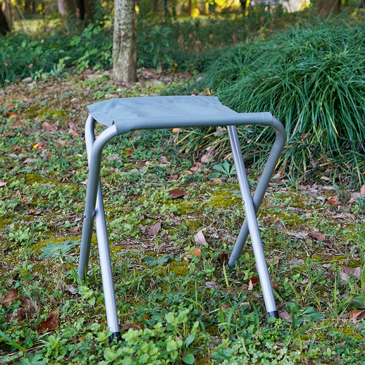 مقعد قابل للطي بـ4 أرجل من فيرا كامو-hbxfurniture-outdoor-swingsandchairs-image-3