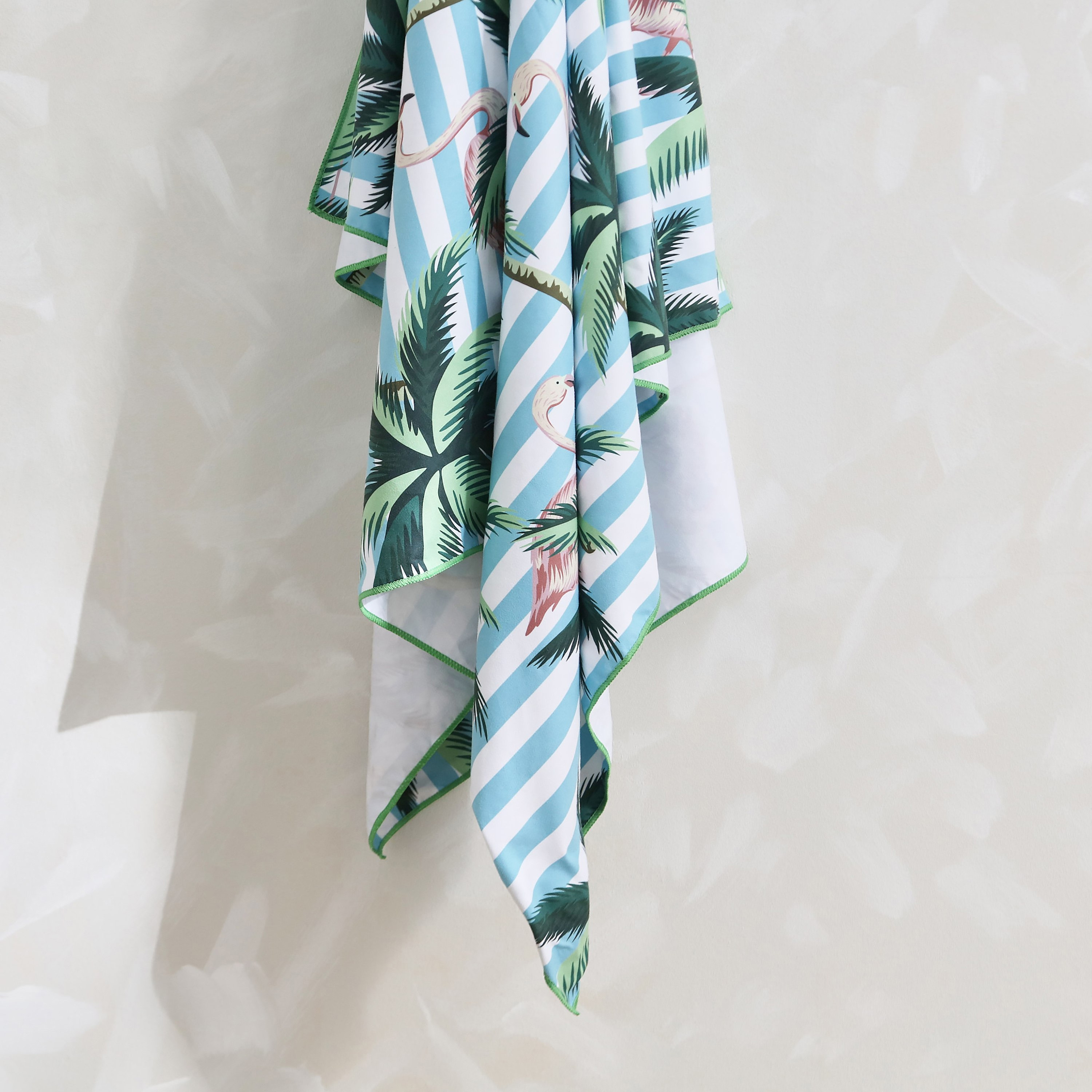 منشفة شاطئ بطبعات رقمية من لاجون - 110x170 سم-hbxbathroom-bathroomtextiles-image-4