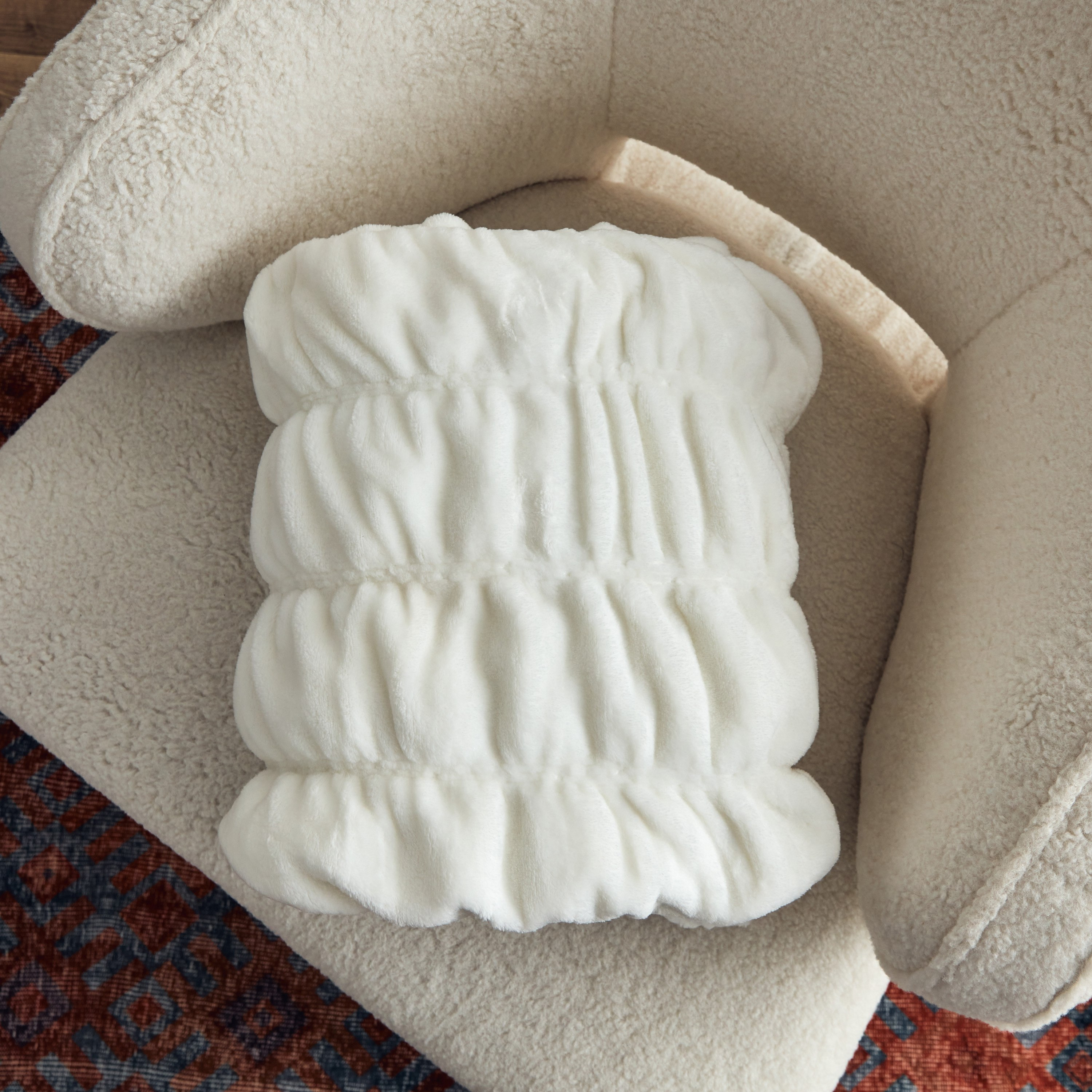 بطانية خفيفة بخياطة مطاطية من هيلين - 127x152 سم-hbxhomeware-hbxbedroom-image-4