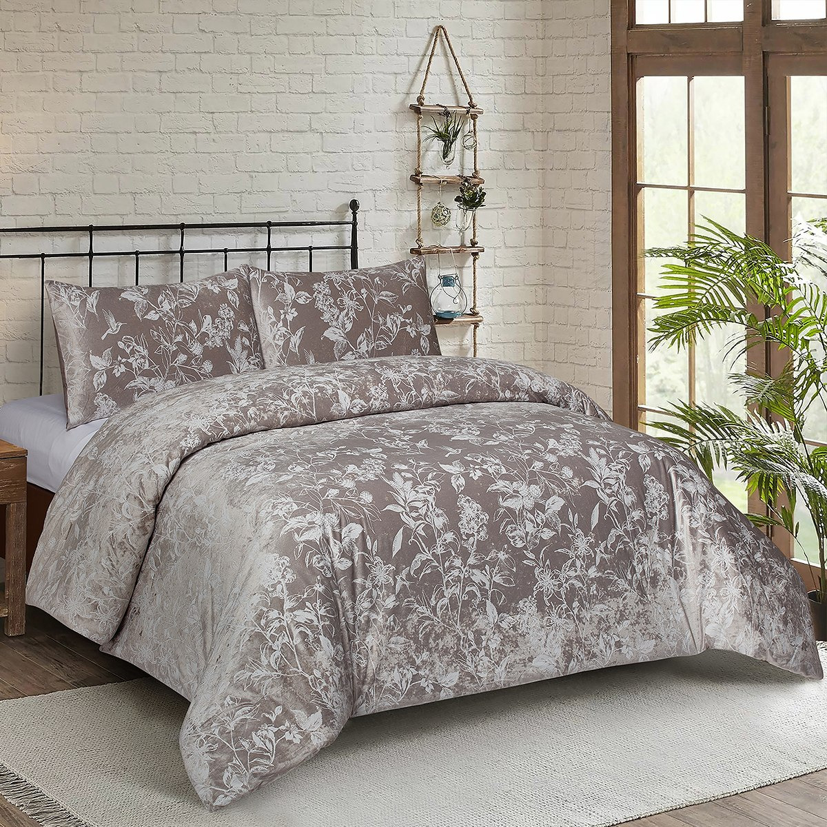 طقم لحاف كينج مخملي منقوش 3 قطع من نيفيس - 220x240 سم-hbxhomeware-hbxdecorandfurnishings-image-1
