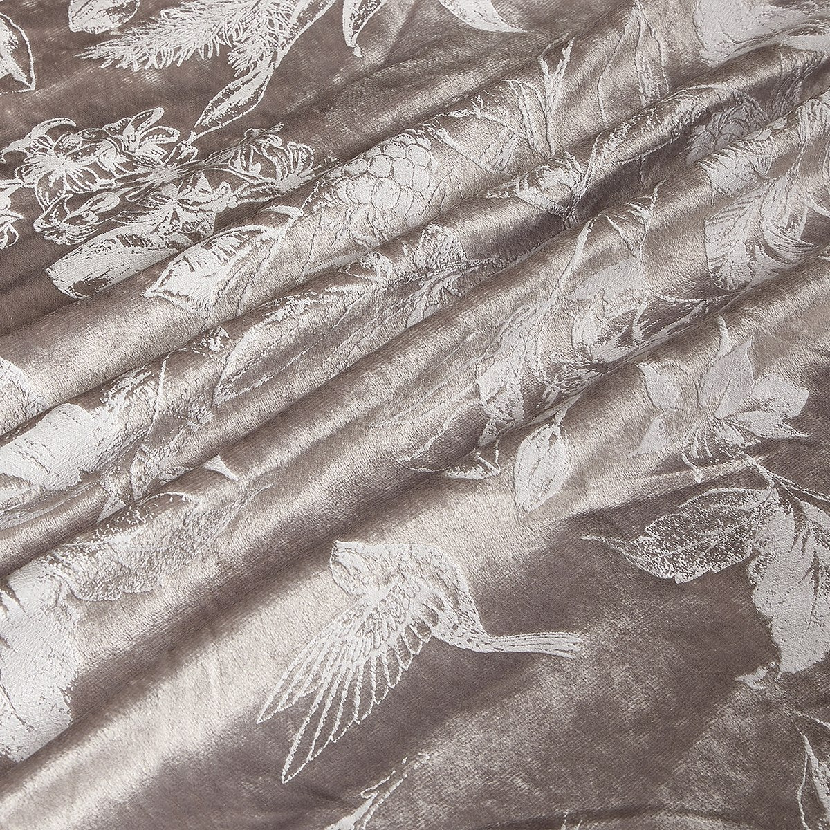 طقم لحاف كينج مخملي منقوش 3 قطع من نيفيس - 220x240 سم-hbxhomeware-hbxdecorandfurnishings-image-5