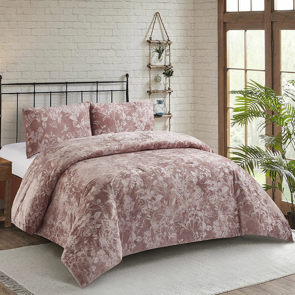 طقم لحاف كينج مخملي منقوش 3 قطع من نيفيس - 220x240 سم-hbxhomeware-hbxdecorandfurnishings-image-1