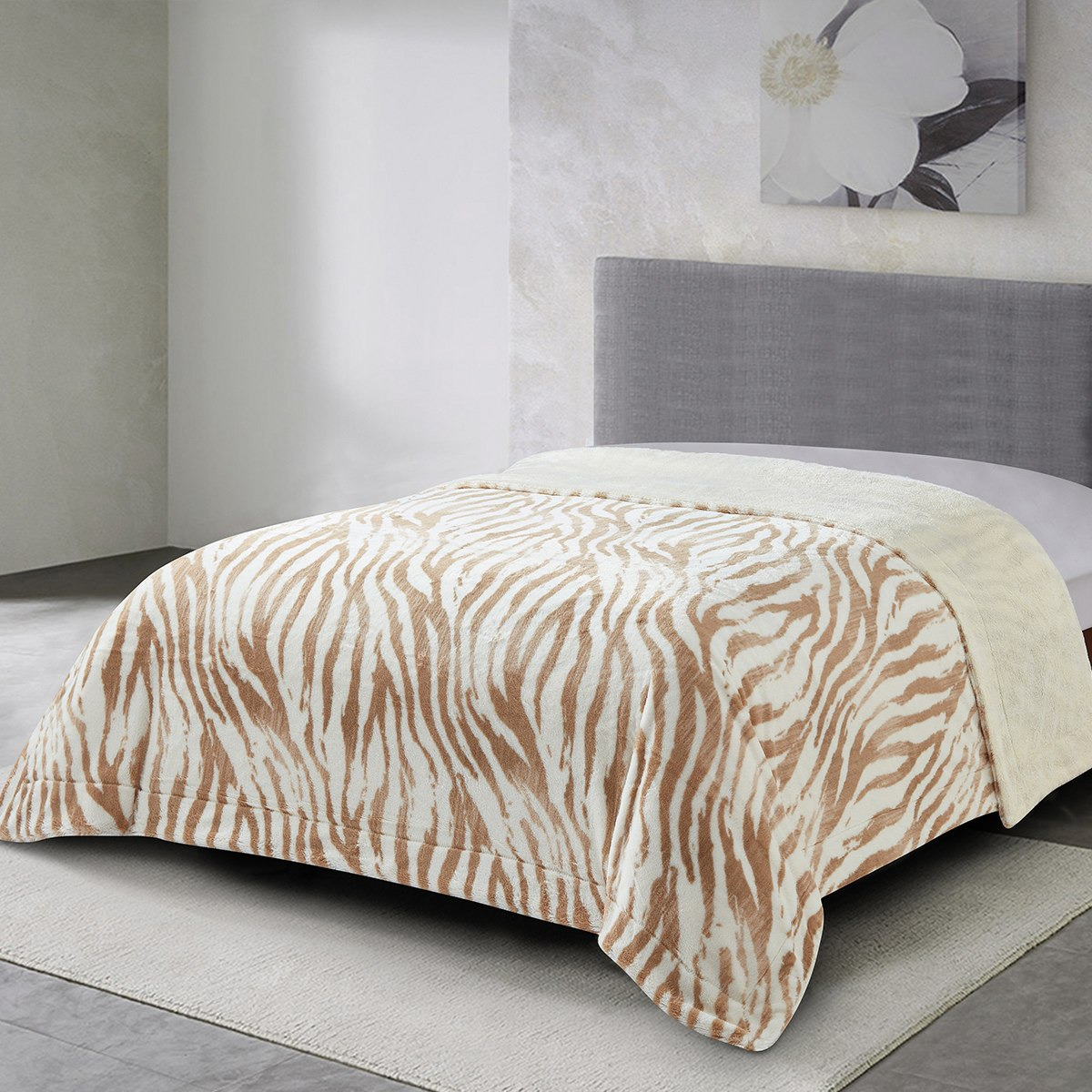 بطانية توين فرو مزدوجة الطبقات من إيري بي في - 150x220 سم-hbxhomeware-hbxbedroom-image-1