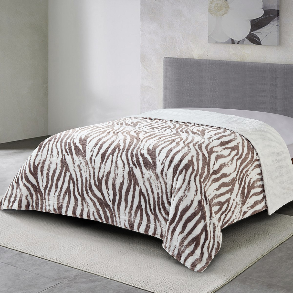 بطانية مزدوجة الطبقات من الفرو - 150x220 سم-hbxhomeware-hbxbedroom-image-1