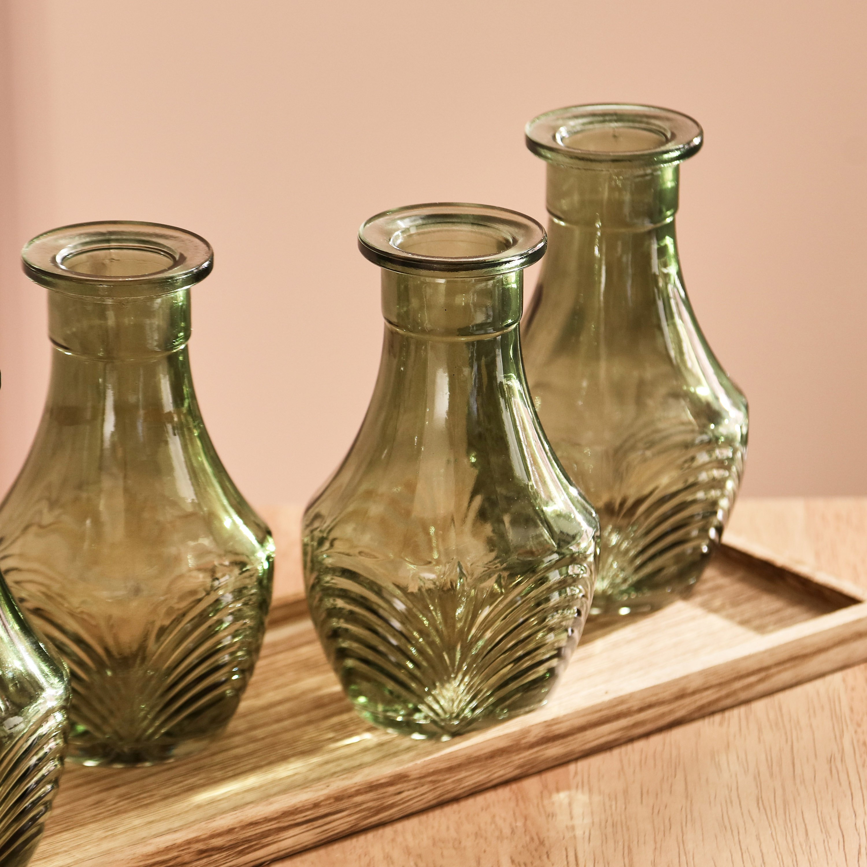 طقم مزهرية زجاج 4 قطع بزهور مجففة وصينية خشب من دين-hbxbedroom-decorandaccessories-vases-image-3