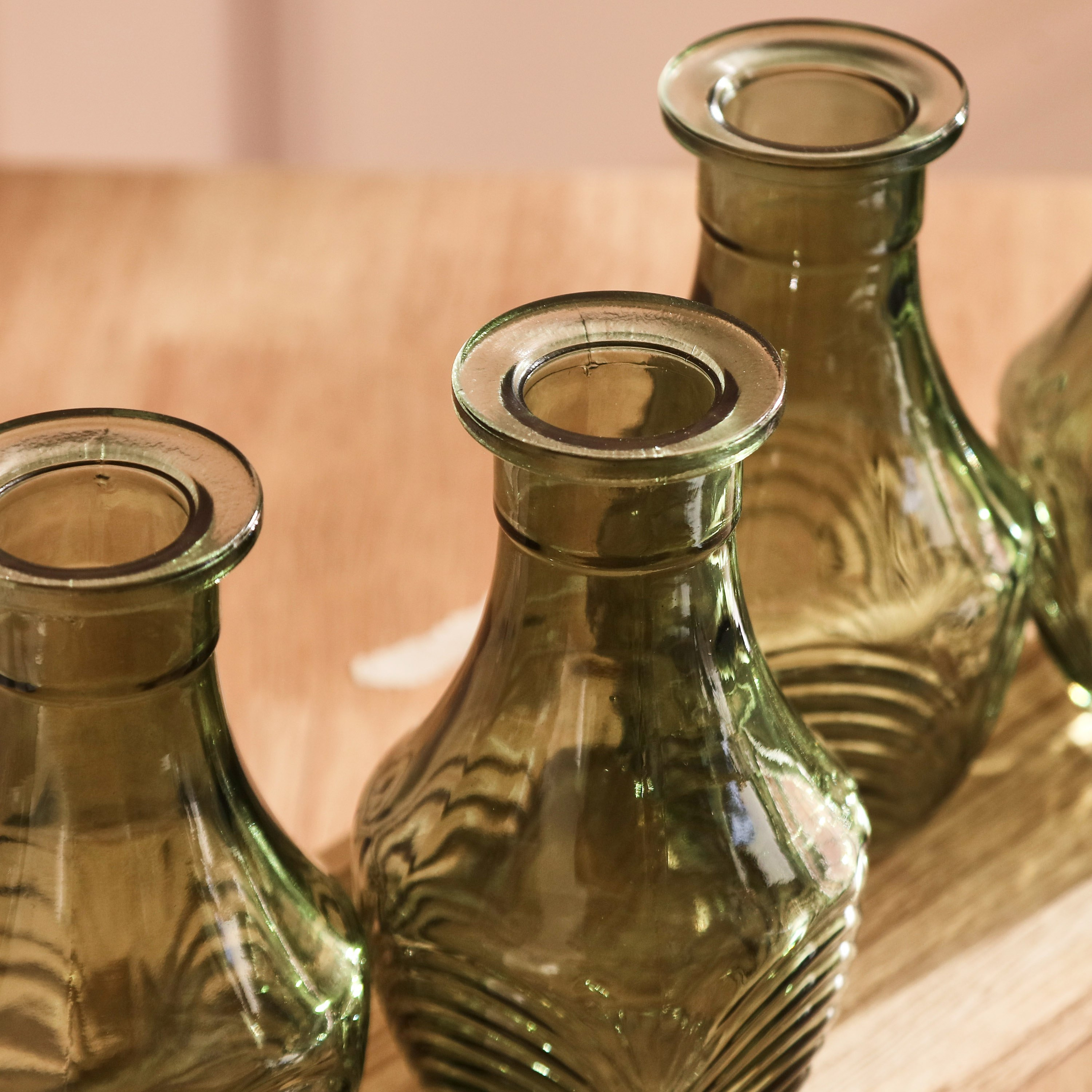 طقم مزهرية زجاج 4 قطع بزهور مجففة وصينية خشب من دين-hbxbedroom-decorandaccessories-vases-image-5