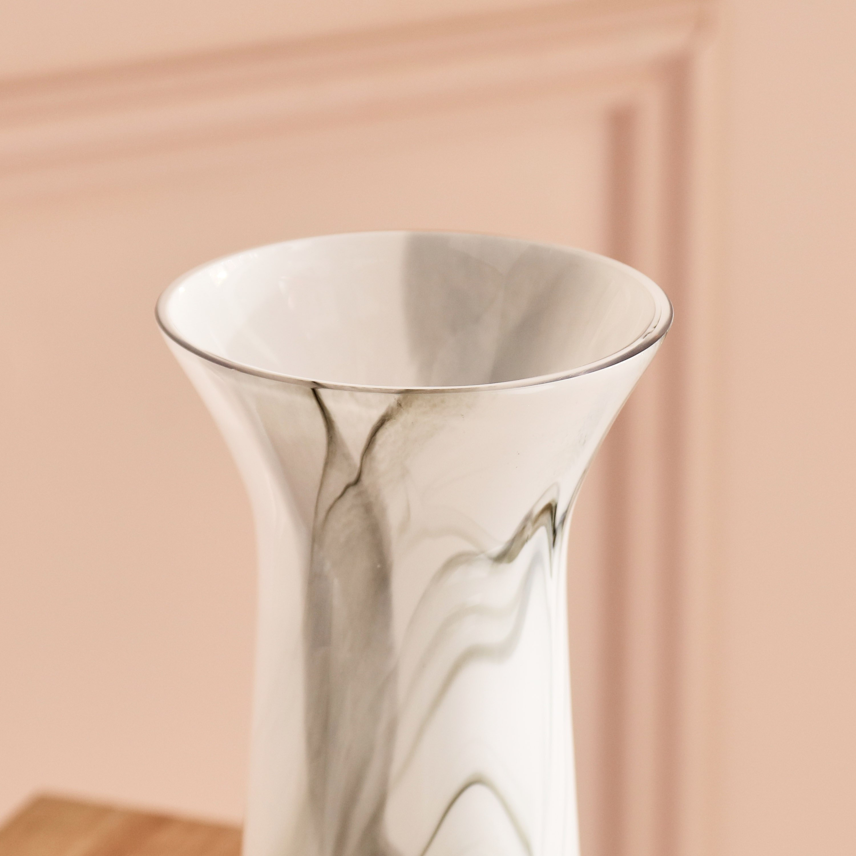 مزهرية زجاج بملمس رخام من دين - 12x23 سم-hbxbedroom-decorandaccessories-vases-image-3