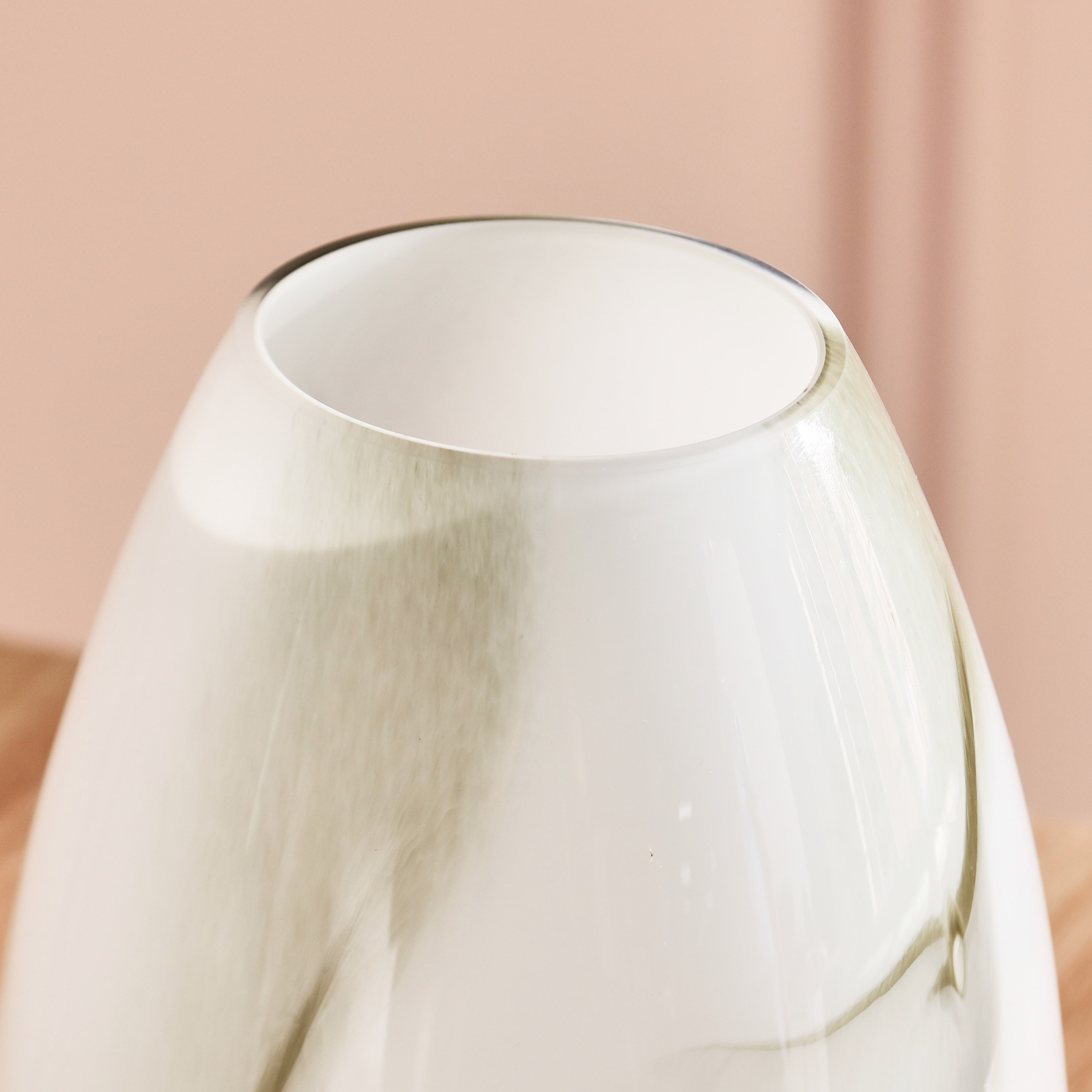 مزهرية زجاج بمظهر رخامي من دين - 15.5x16 سم-hbxbedroom-decorandaccessories-vases-image-3