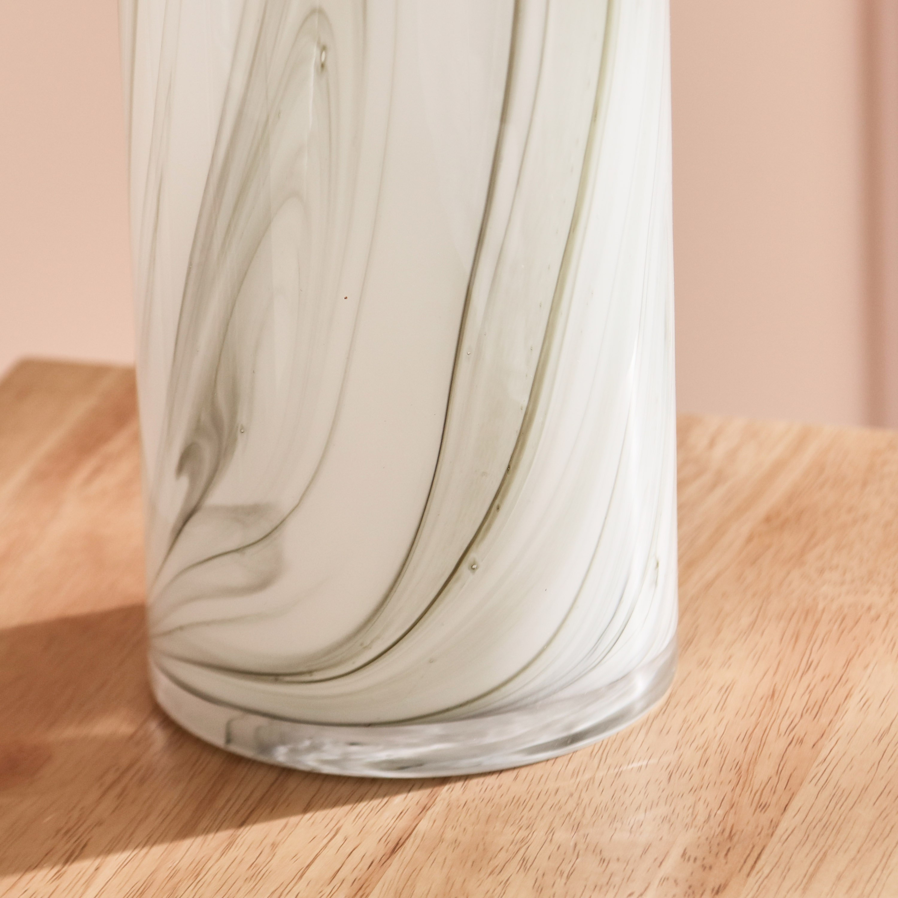 مزهرية زجاج بملمس بارز رخامي من دين - 12.5x30 سم-hbxbedroom-decorandaccessories-vases-image-4