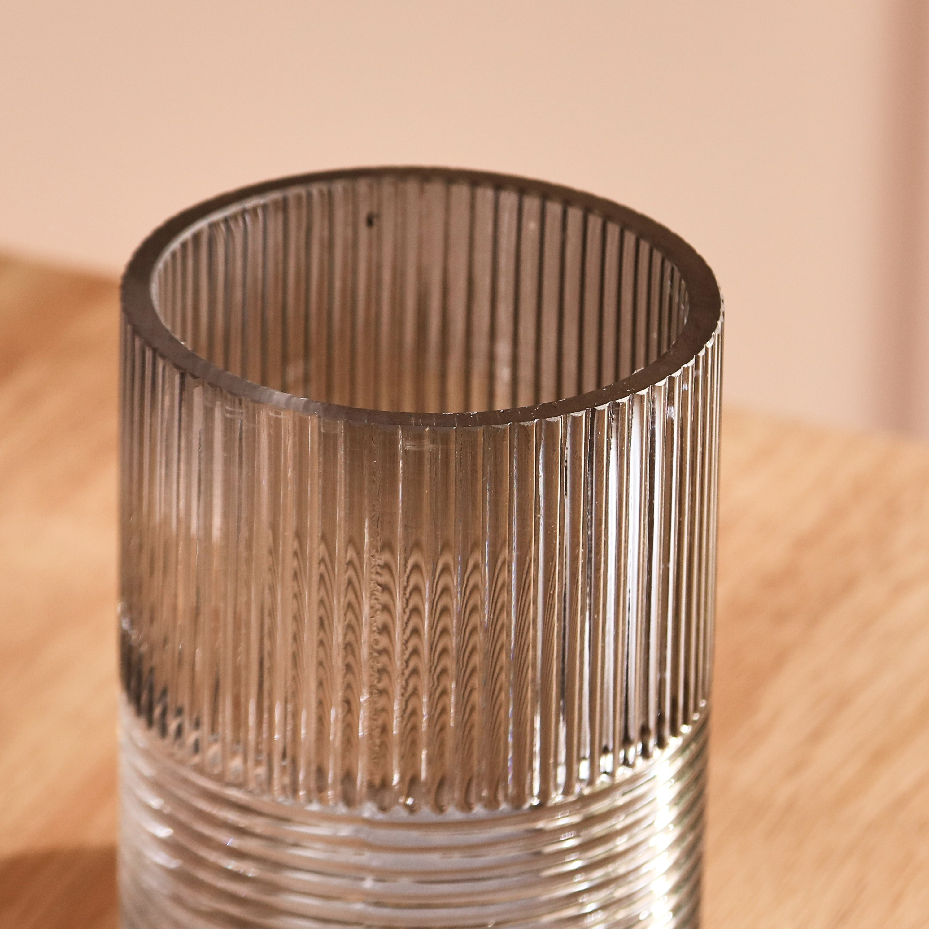 حامل شموع زجاج مضلع بتشطيب نيكل من دين - 8x10 سم-hbxlivingroom-decorandaccessories-candleholders-image-3