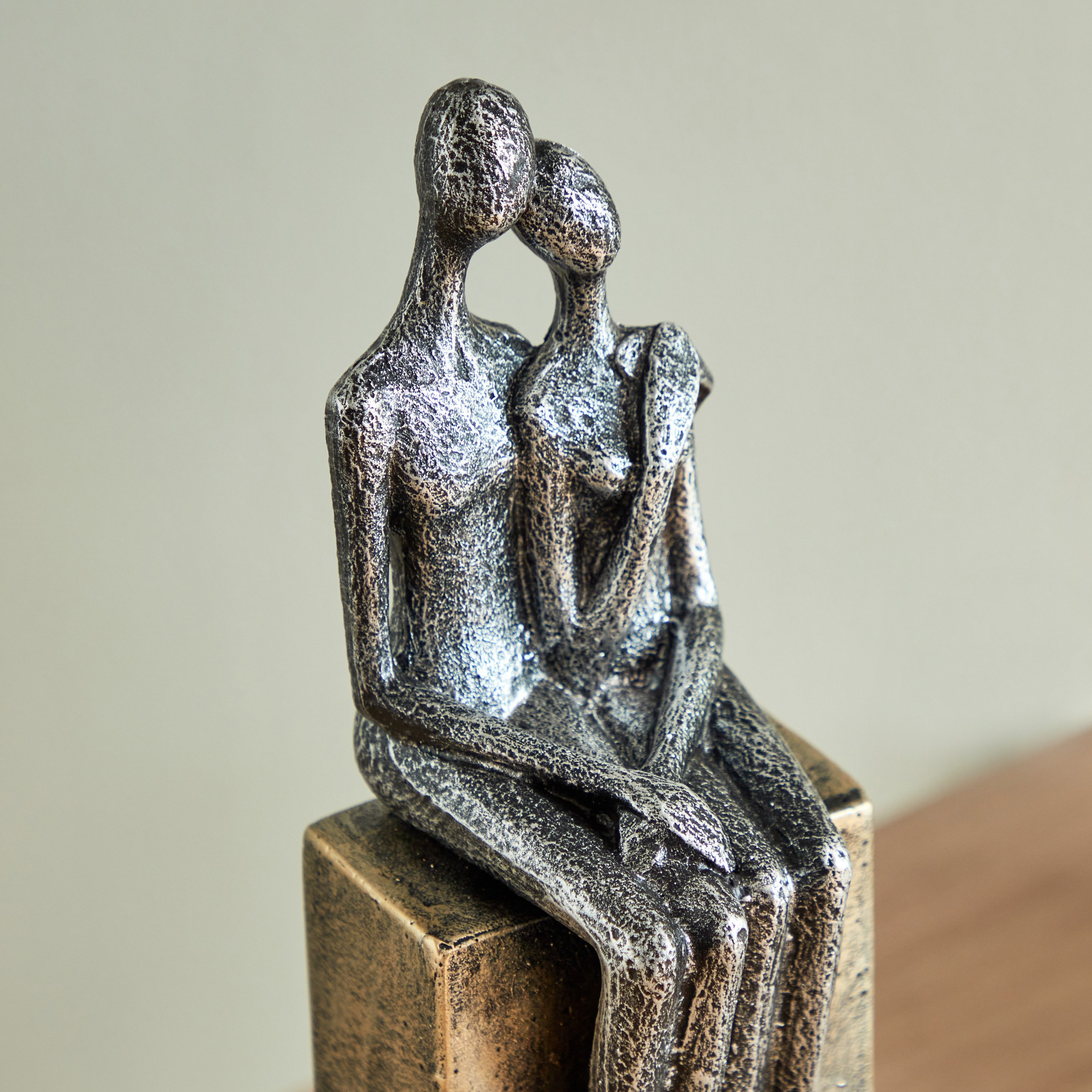 قطعة ديكور بوليريسين معتّقة من بليست - 8.5x8x26.5 سم-hbxhomeware-homedecor-figurinesandornaments-image-3