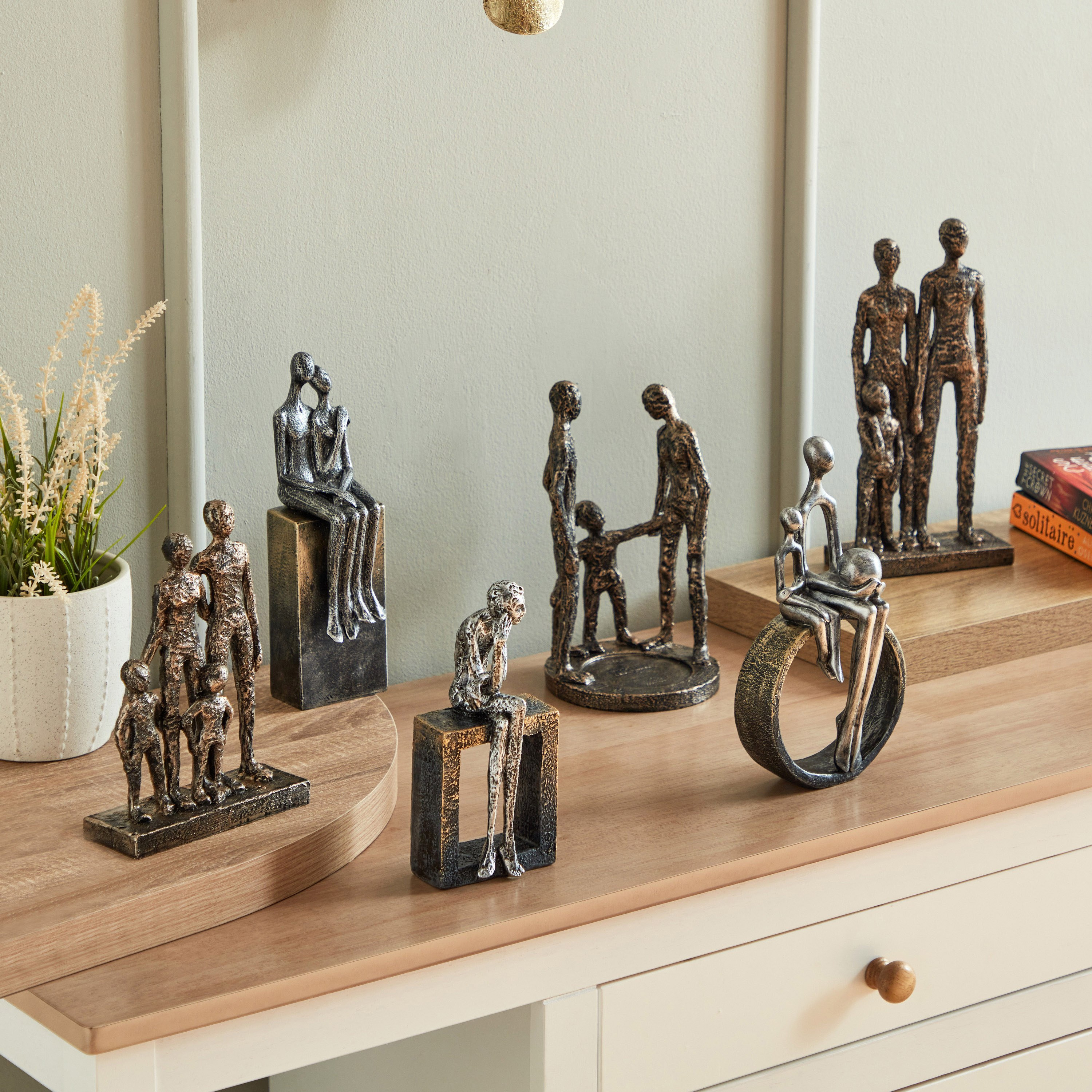 قطعة ديكور بوليريسين من بليست - 9.5x6.2x20.9 سم-hbxhomeware-homedecor-figurinesandornaments-image-5