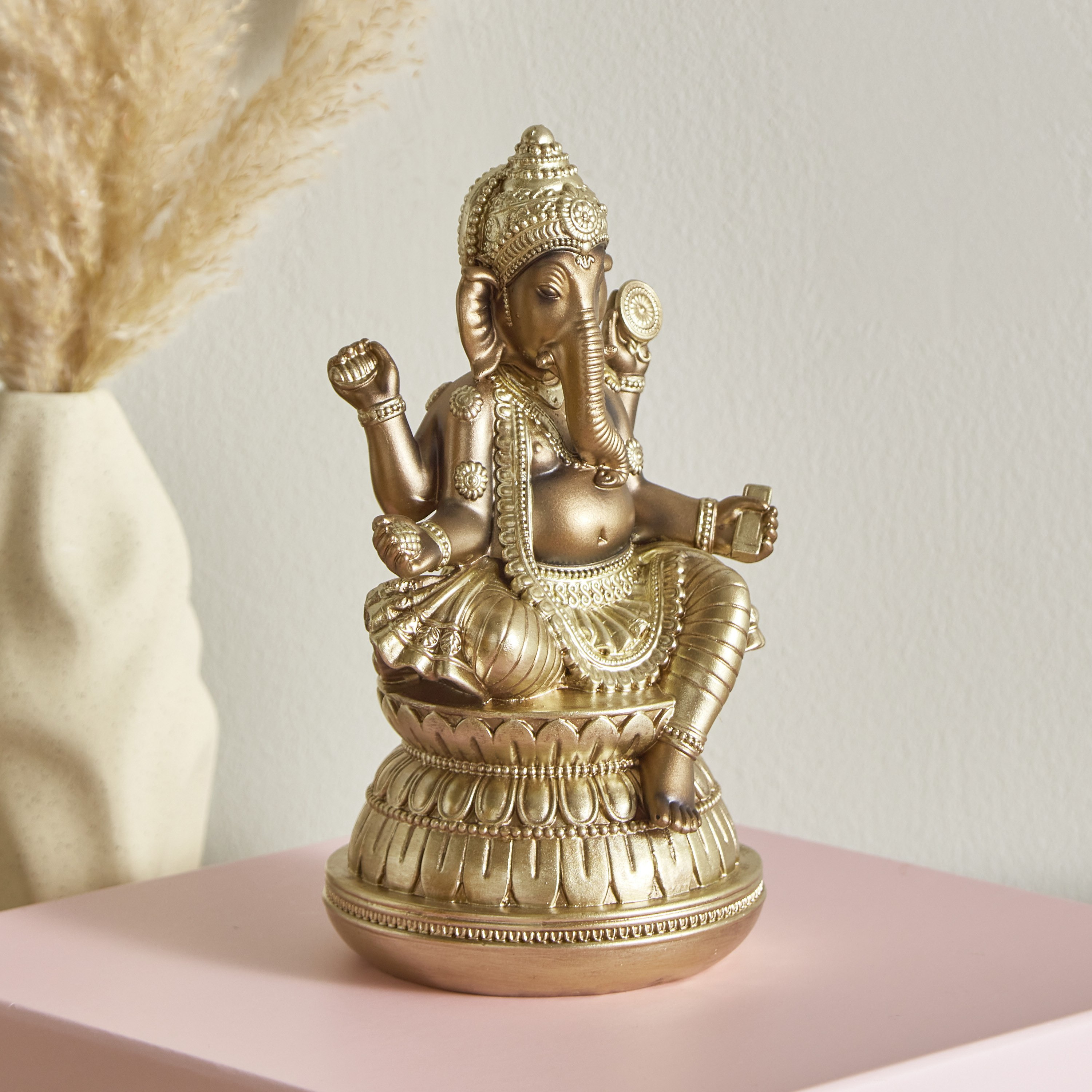 تمثال جانيشا في وضع الجلوس من بليست - 13x12x22 سم-hbxhomeware-homedecor-figurinesandornaments-image-1