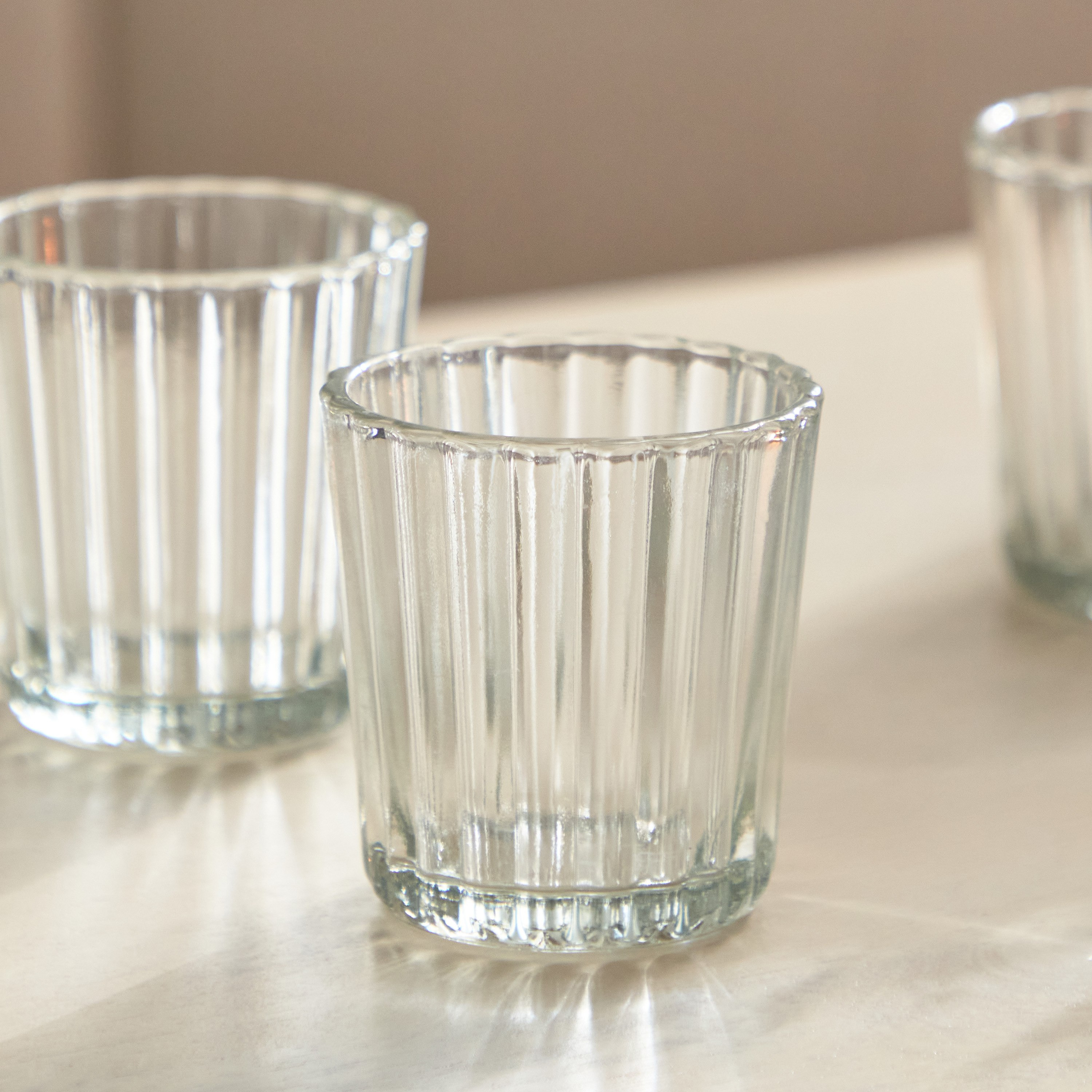 طقم حامل شموع صغيرة شفّاف 3 قطع من تريا - 6x6 سم-hbxlivingroom-decorandaccessories-candleholders-image-3
