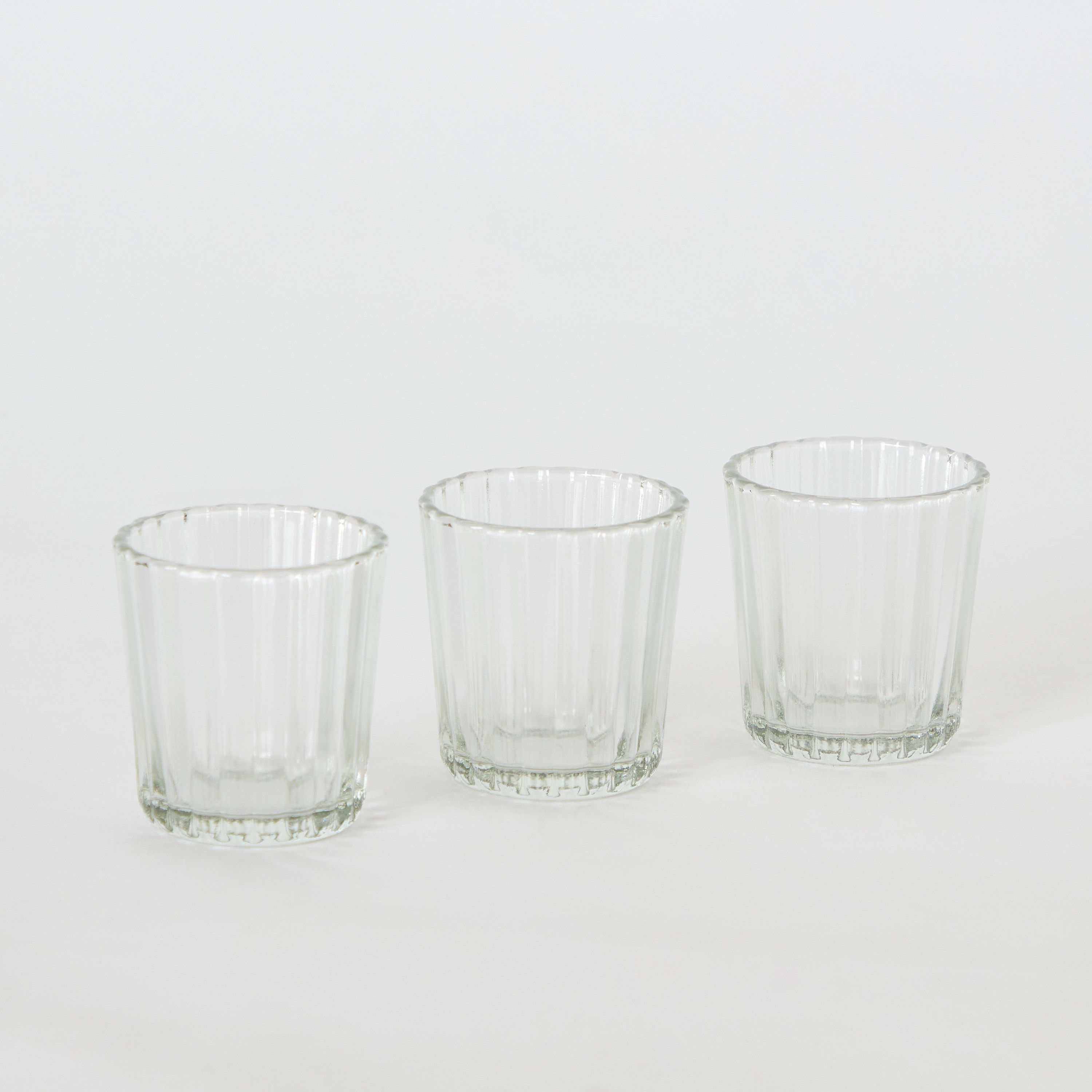 طقم حامل شموع صغيرة شفّاف 3 قطع من تريا - 6x6 سم-hbxlivingroom-decorandaccessories-candleholders-image-6