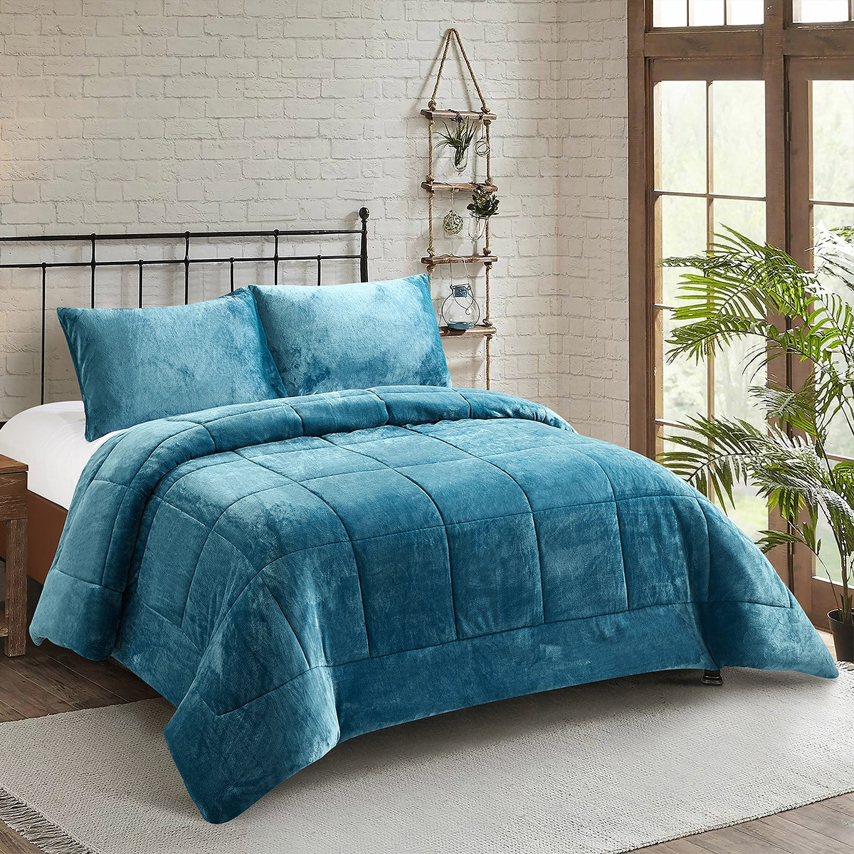 Nariko Solid Flannel 3-Piece King Comforter Set - 220x240 cm-PROMO_HB_AE_B1G1_250925-image-1