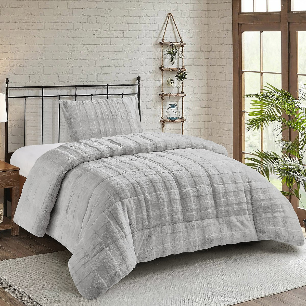 طقم لحاف مزدوج فرو أرنب صناعي قطعتين من ليا ألبا - 150x220 سم-hbxkidsandyouth-beddingandfurnishings-comfortersets-image-1