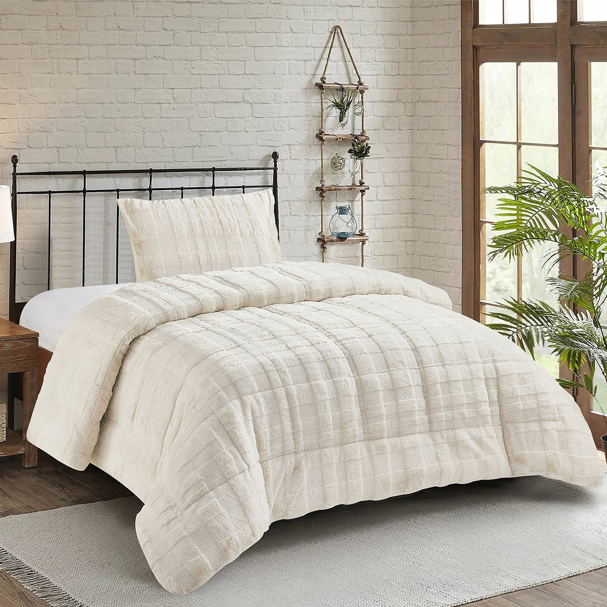 طقم لحاف مزدوج فرو أرنب صناعي قطعتين من ليا ألبا - 150x220 سم-hbxkidsandyouth-beddingandfurnishings-comfortersets-image-1